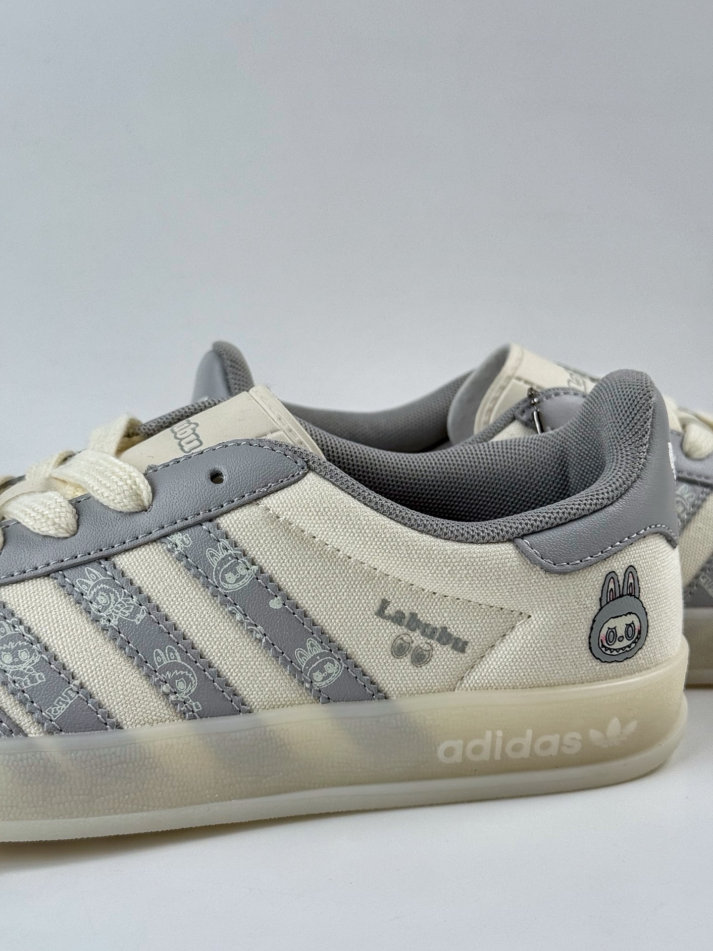 260 adidas originals Samba OG 灰白拉布布 桑巴舞系列复古经典轻便板鞋 DM1234-015
