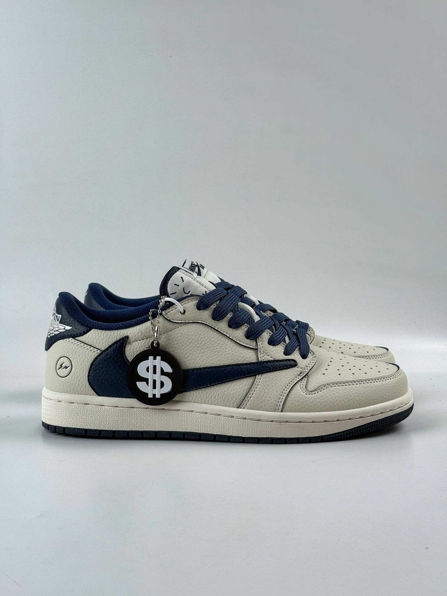 280 Travis Scott x Nike Air Jordan 1 Low Air Jordan 1 Low 反转白蓝闪电倒钩 LK1099-065
