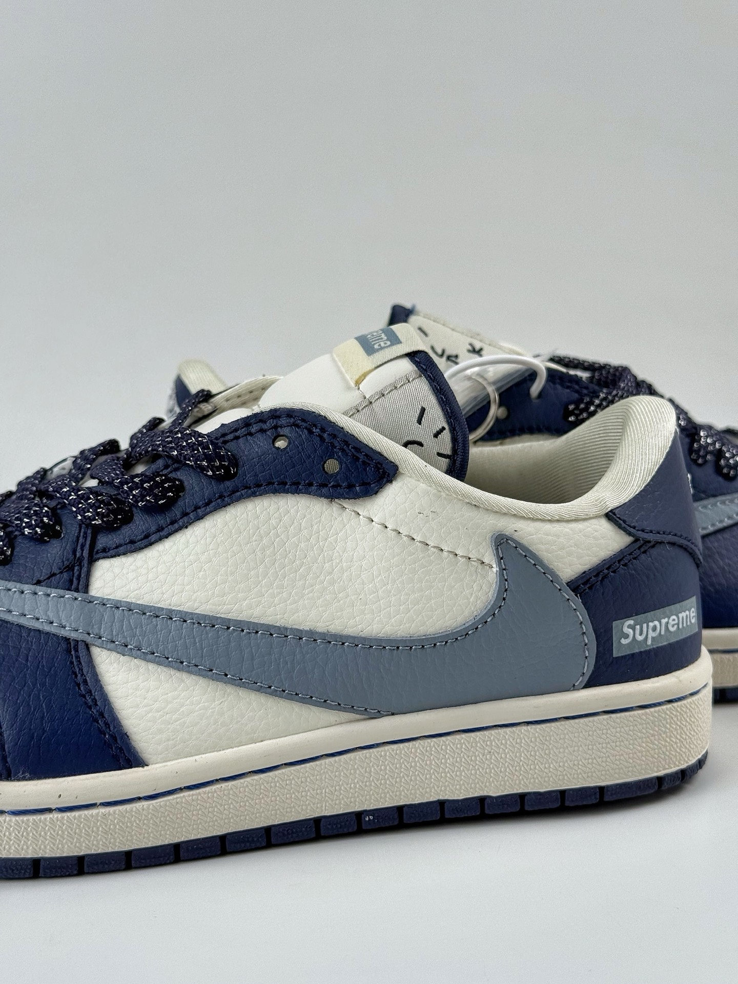 220 Travis Scott x Nike Air Jordan 1 Low x Superme Air Jordan 1 Low 反转蓝白小勾满天星倒钩 JW1188-132