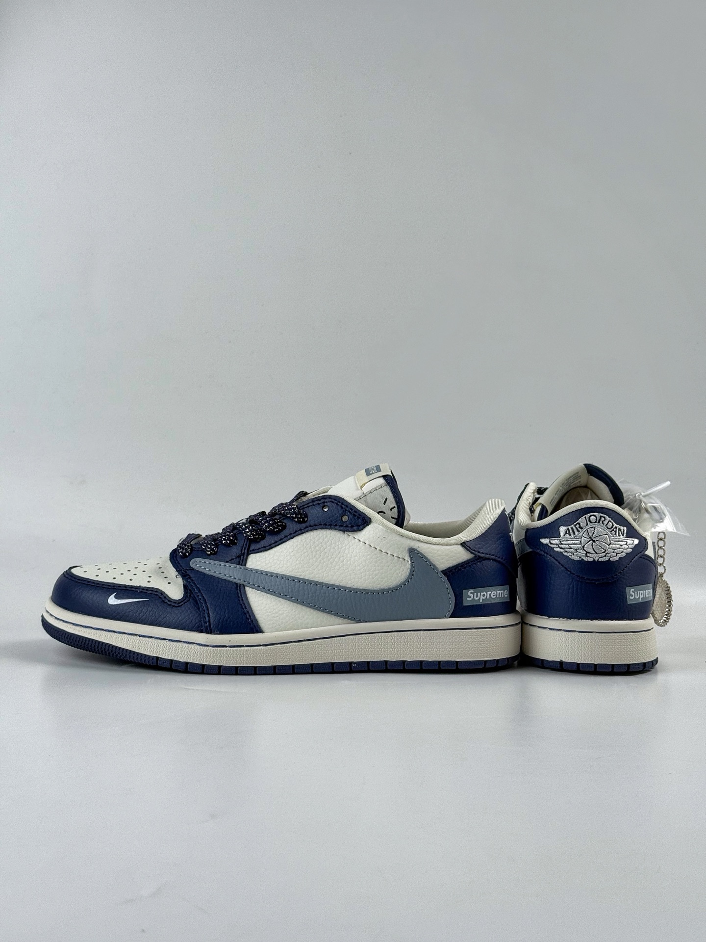 220 Travis Scott x Nike Air Jordan 1 Low x Superme Air Jordan 1 Low 反转蓝白小勾满天星倒钩 JW1188-132