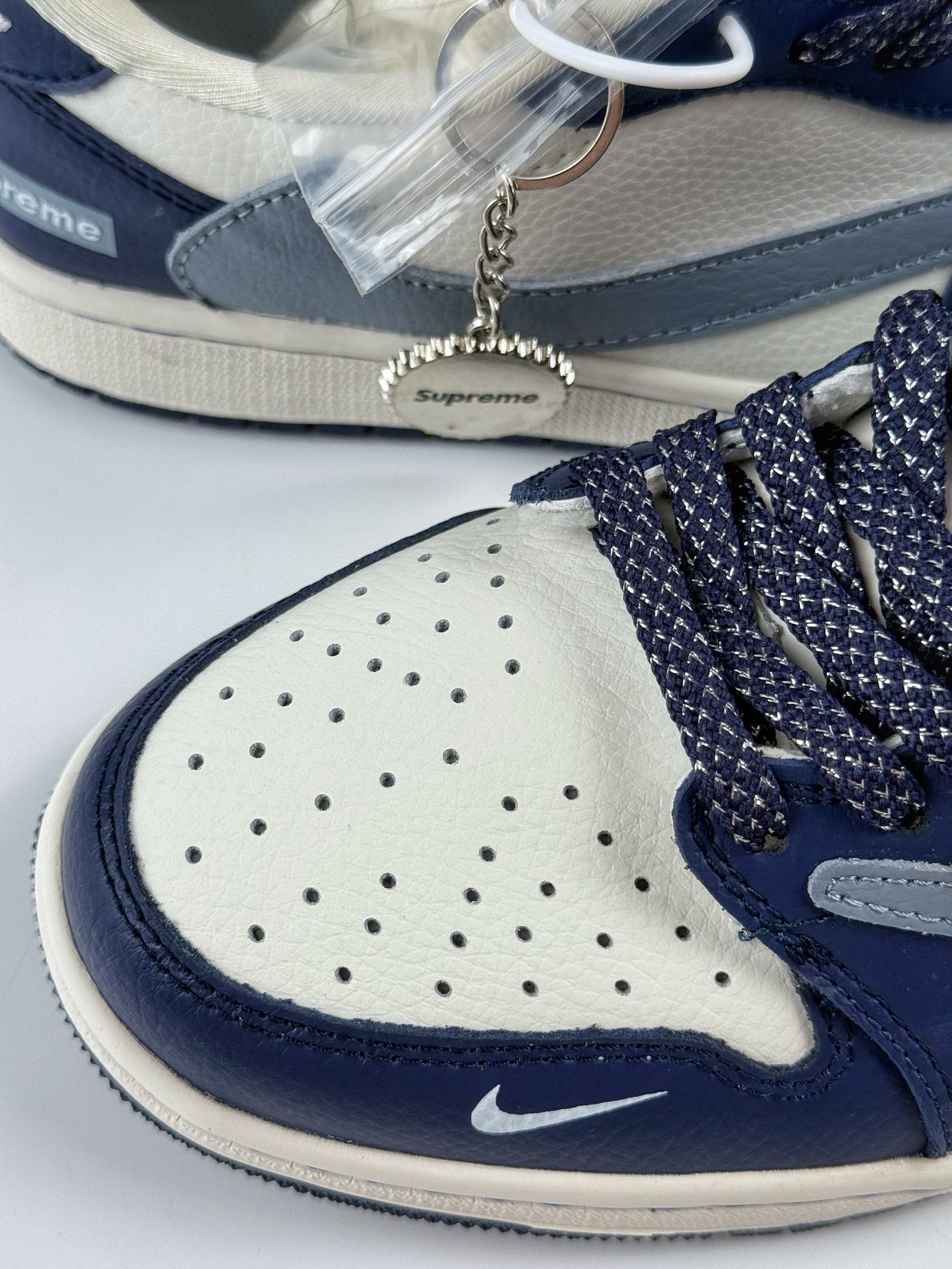 220 Travis Scott x Nike Air Jordan 1 Low x Superme Air Jordan 1 Low 反转蓝白小勾满天星倒钩 JW1188-132