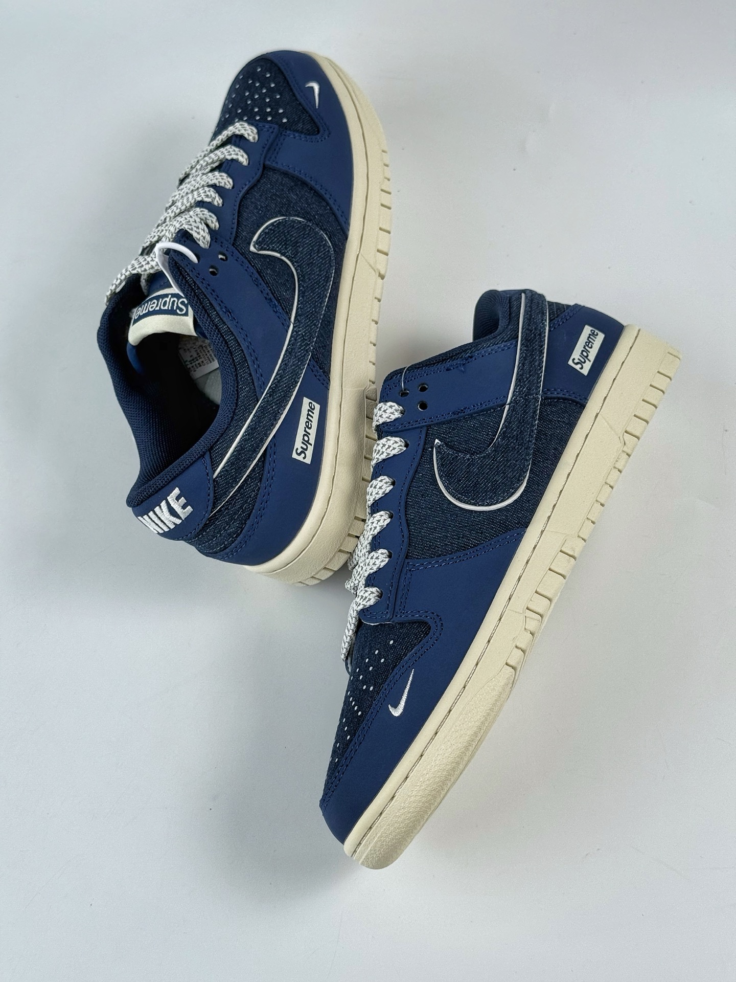 260 Nike SB Dunk Low x Supreme 蓝黑小勾满天星 XD1588-222-Chinese UA Cheap High Quatity Brand Clothes Bags handbags Sneakers wholesale wholesaler seller from China Factory suppliers Fashion Clothing Shoes best Quality Beautiful Price 260 Nike SB Dunk Low x Supreme 蓝黑小勾满天星 XD1588-222