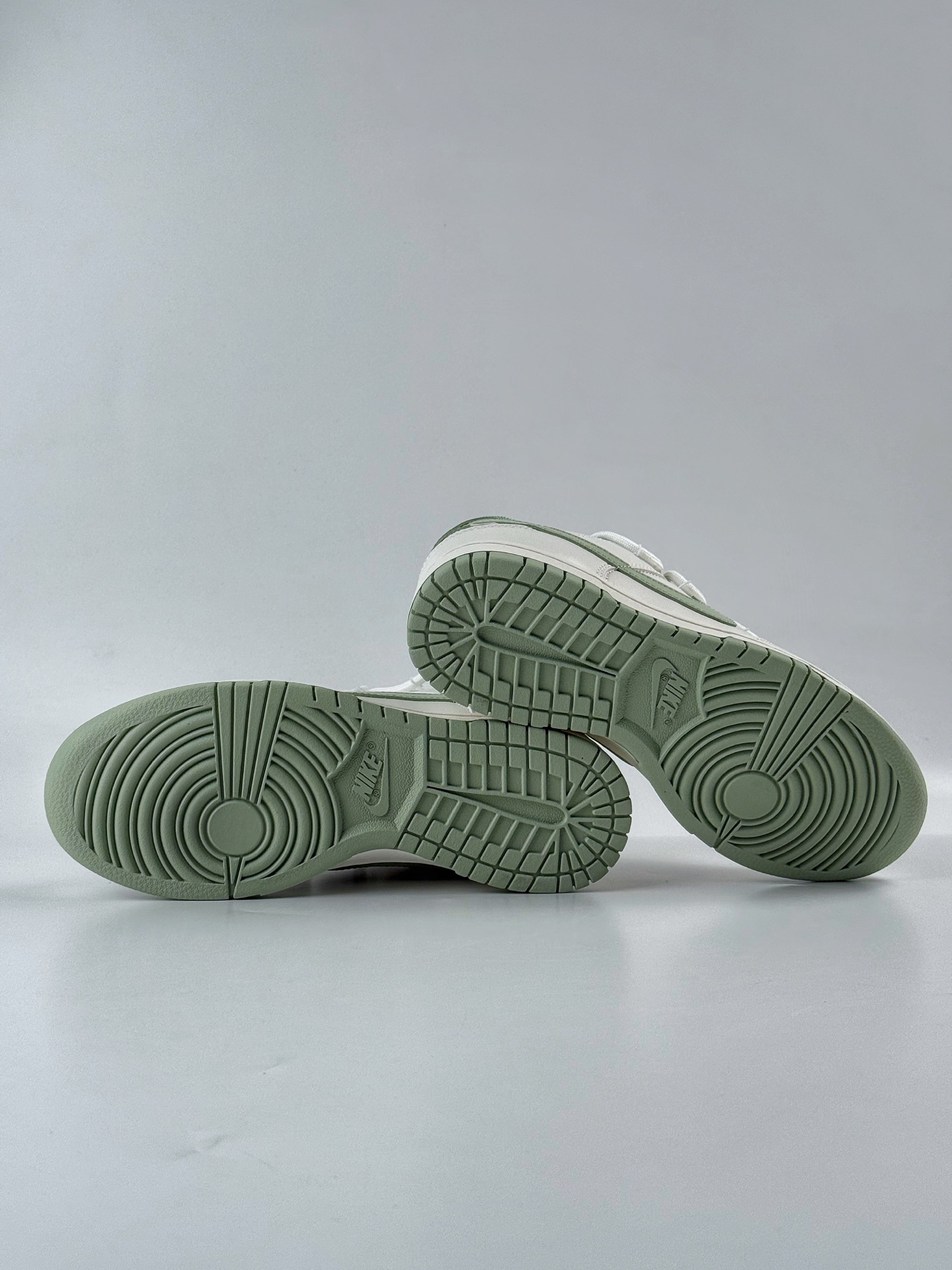 260 NIKE SB Dunk Low x Just Do It 白绿 WG0508-048-Chinese UA Cheap High Quatity Brand Clothes Bags handbags Sneakers wholesale wholesaler seller from China Factory suppliers Fashion Clothing Shoes best Quality Beautiful Price 260 NIKE SB Dunk Low x Just Do It 白绿 WG0508-048