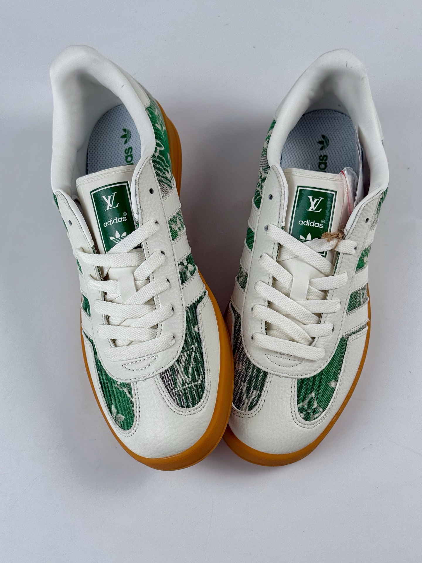 200 Adidas三叶草SAMBA OG x Louis Vuitton 白绿 休闲板鞋 SC9207-733