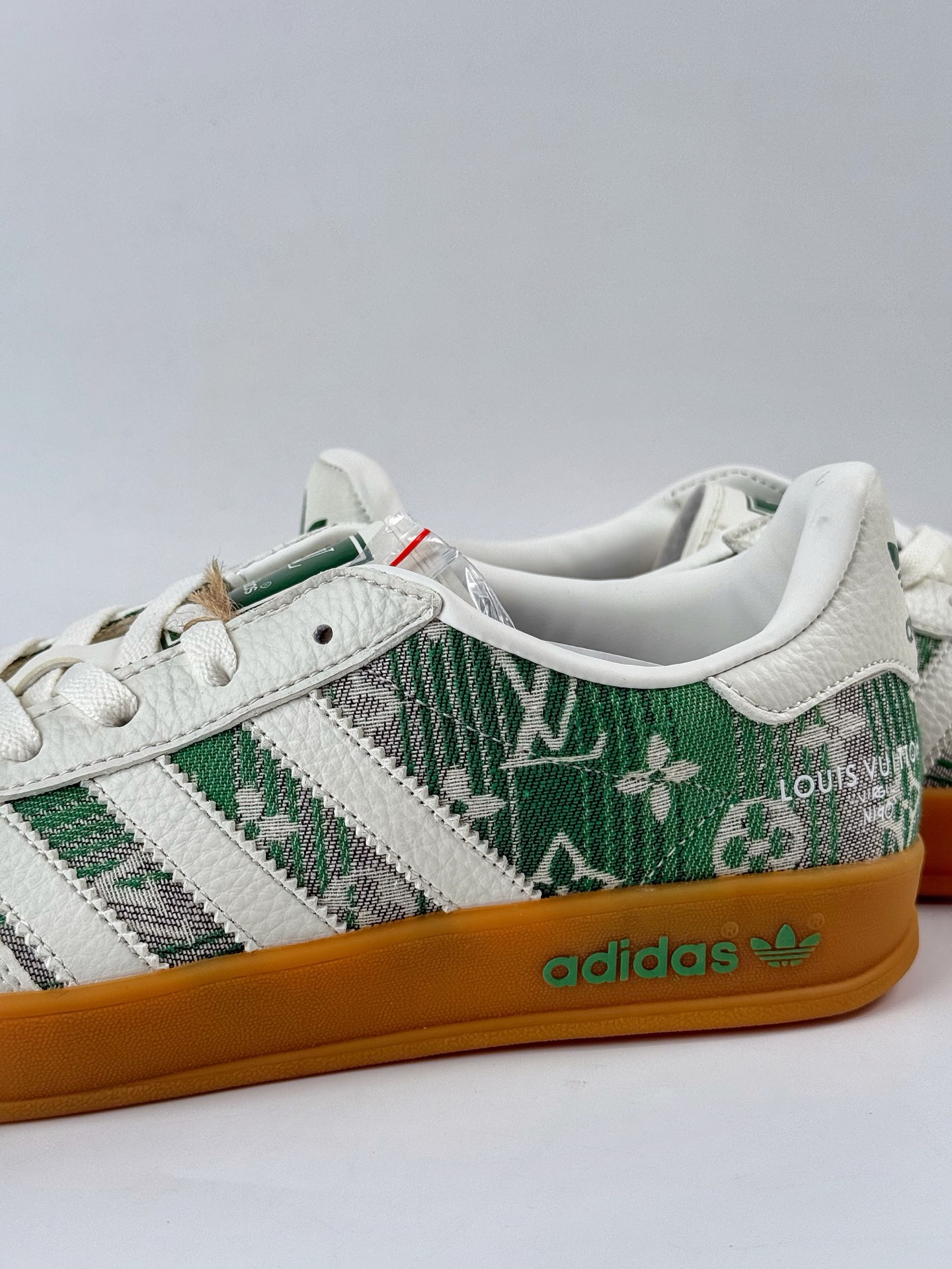 200 Adidas三叶草SAMBA OG x Louis Vuitton 白绿 休闲板鞋 SC9207-733