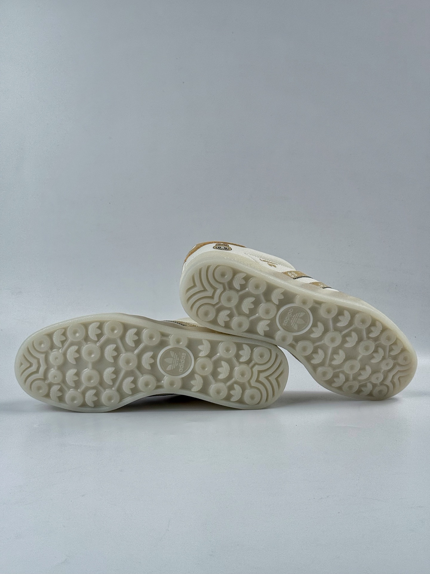 260 adidas originals Samba OG 橙白拉布布 桑巴舞系列复古经典轻便板鞋 DM1234-016