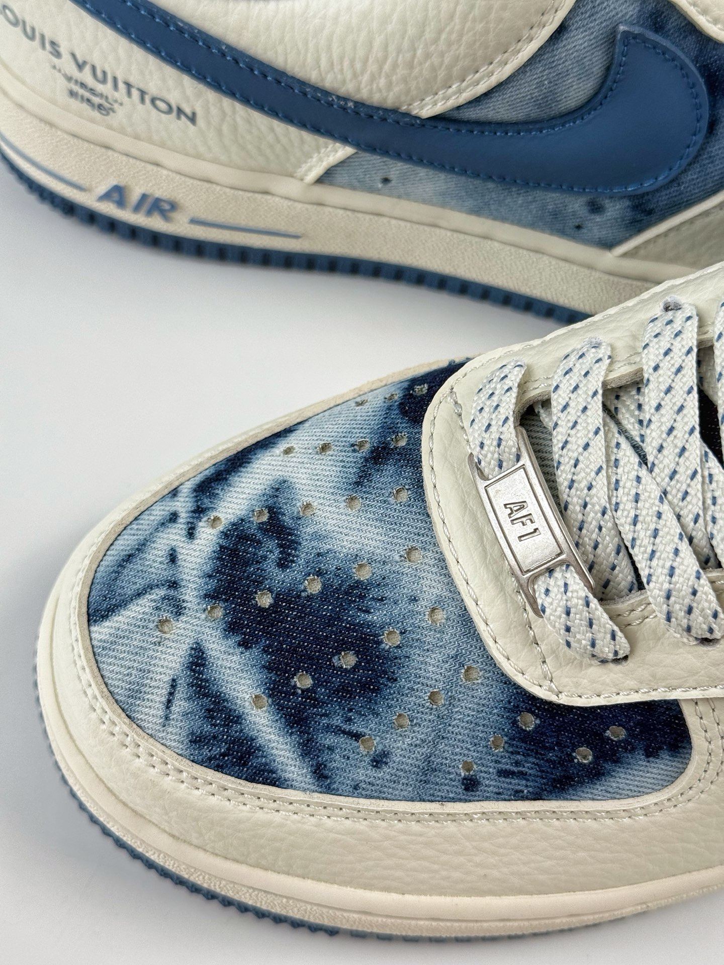 260 Nike Air Force 1 Low 07 x Louis Vuitton 白蓝满天星 LW9279-019-Chinese UA Cheap High Quatity Brand Clothes Bags handbags Sneakers wholesale wholesaler seller from China Factory suppliers Fashion Clothing Shoes best Quality Beautiful Price 260 Nike Air Force 1 Low 07 x Louis Vuitton 白蓝满天星 LW9279-019