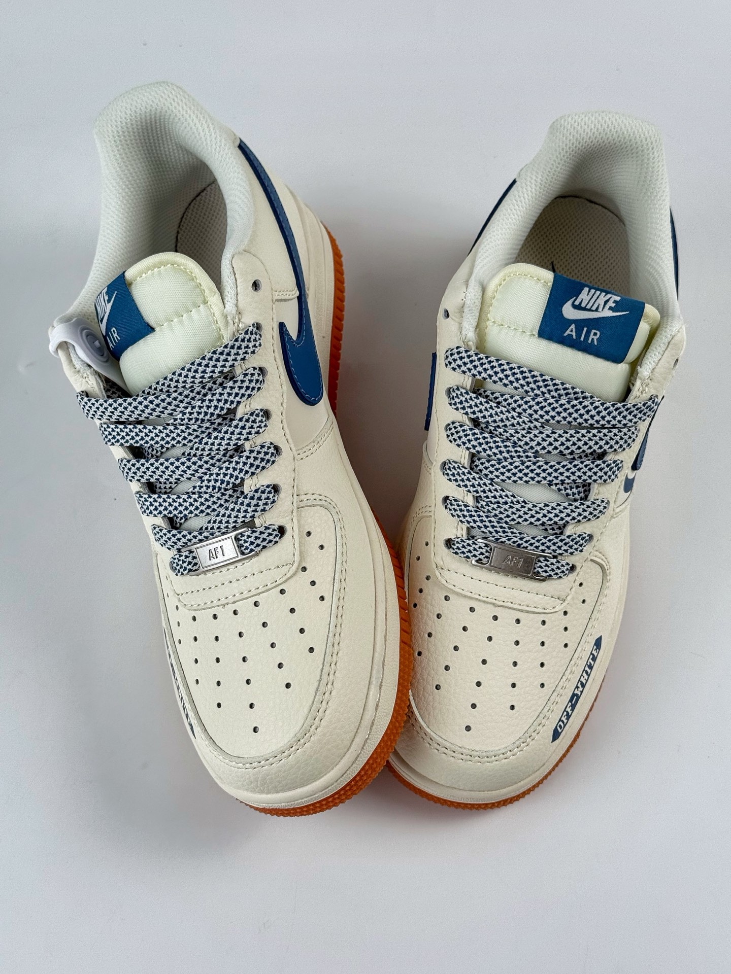 260 Nike Air Force 1 Low 07 x OFF-WHITE 米蓝满天星 QW5836-001