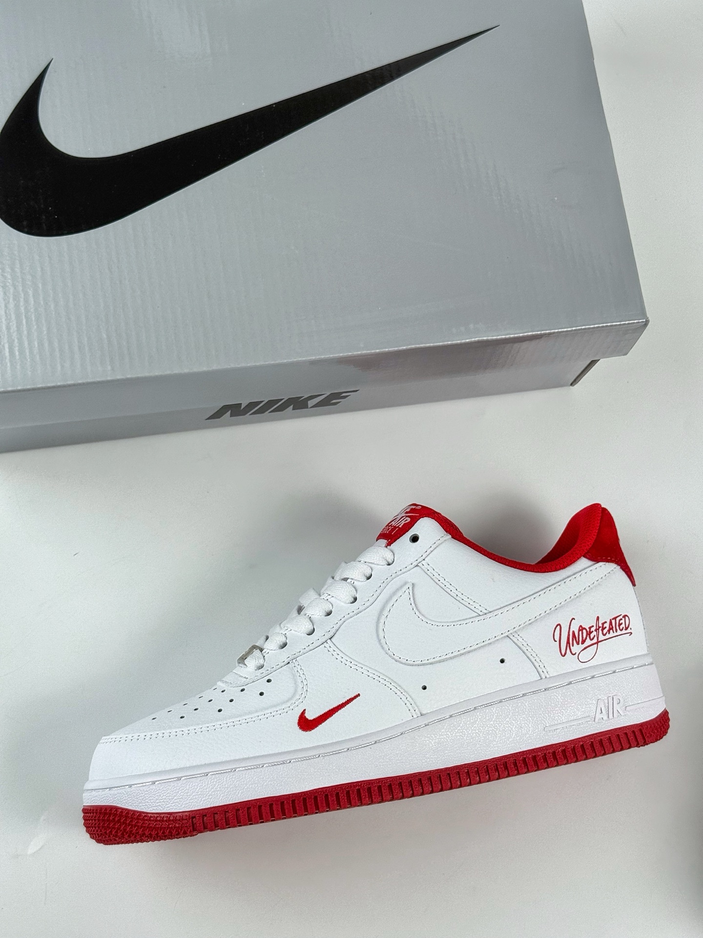 240 Nike Air Force 1 Low 07 x UNDEFEATED 白红小勾 ZH0316-103