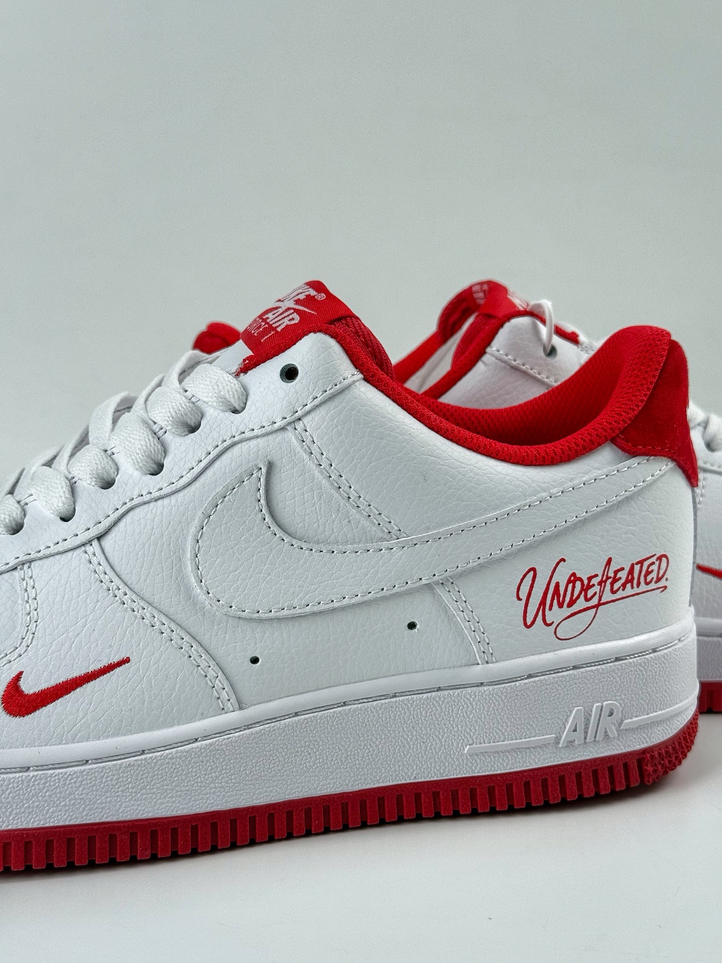 240 Nike Air Force 1 Low 07 x UNDEFEATED 白红小勾 ZH0316-103