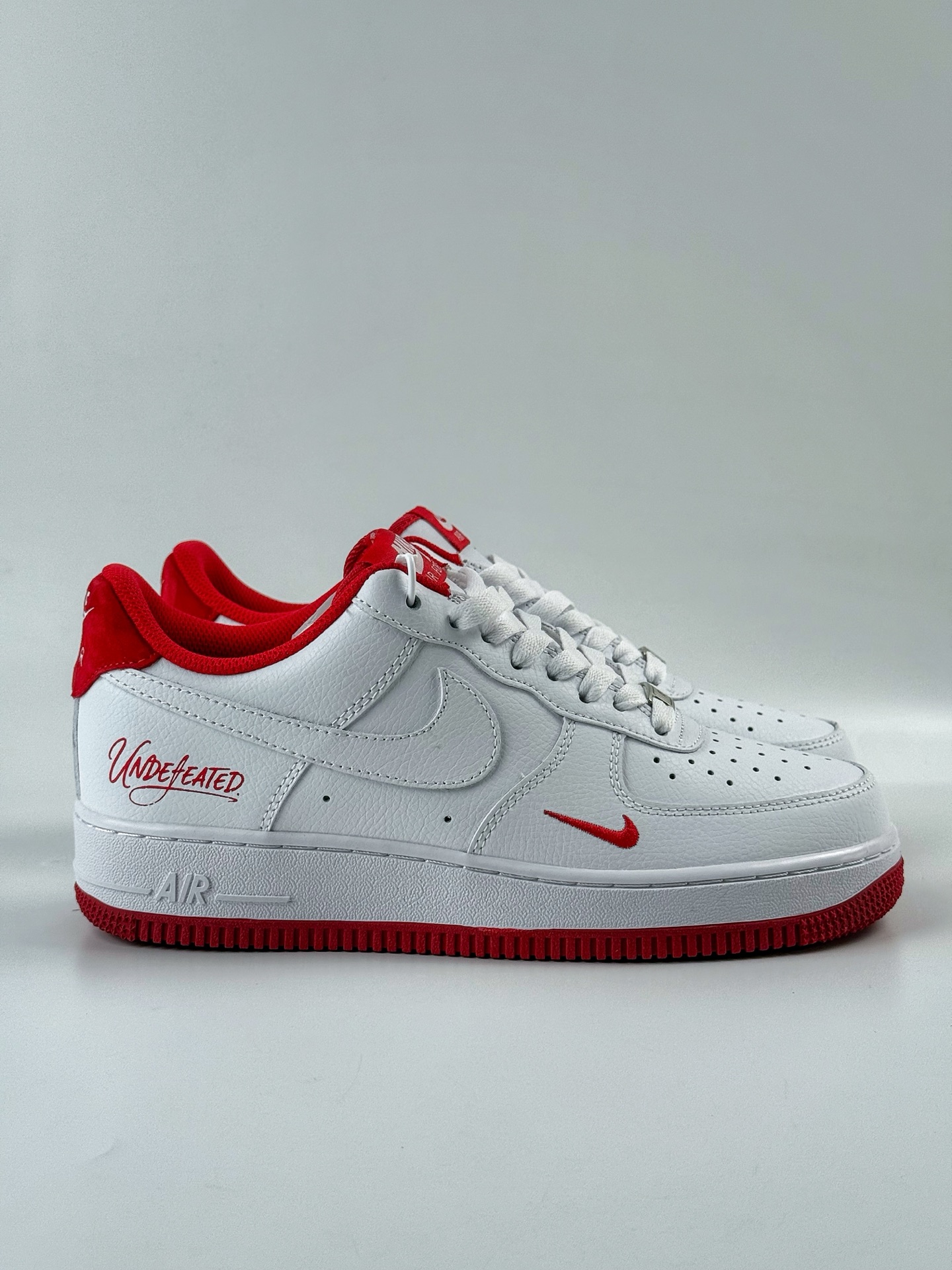 240 Nike Air Force 1 Low 07 x UNDEFEATED 白红小勾 ZH0316-103