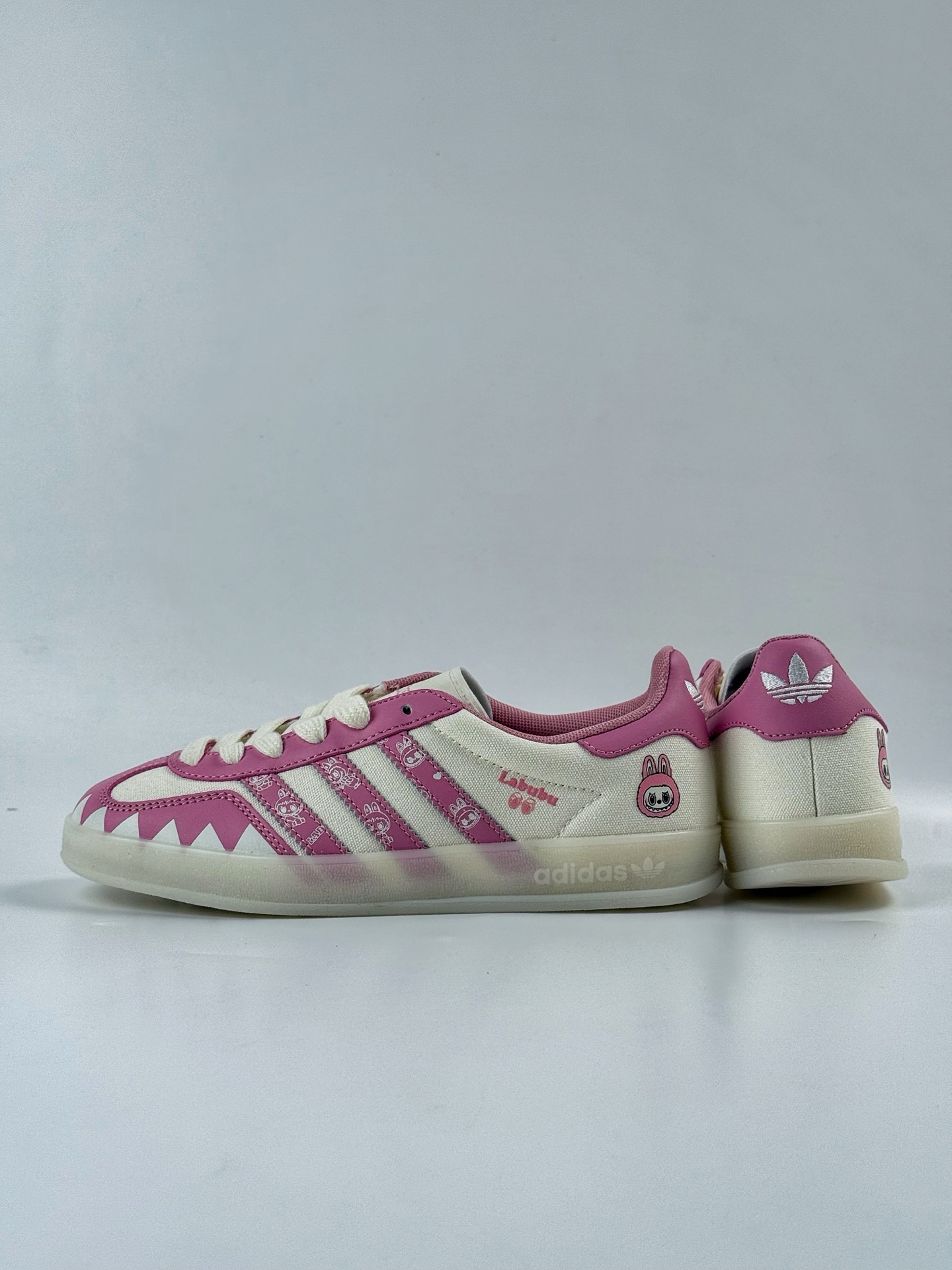 260 adidas originals Samba OG 粉白拉布布 桑巴舞系列复古经典轻便板鞋 DM1234-017