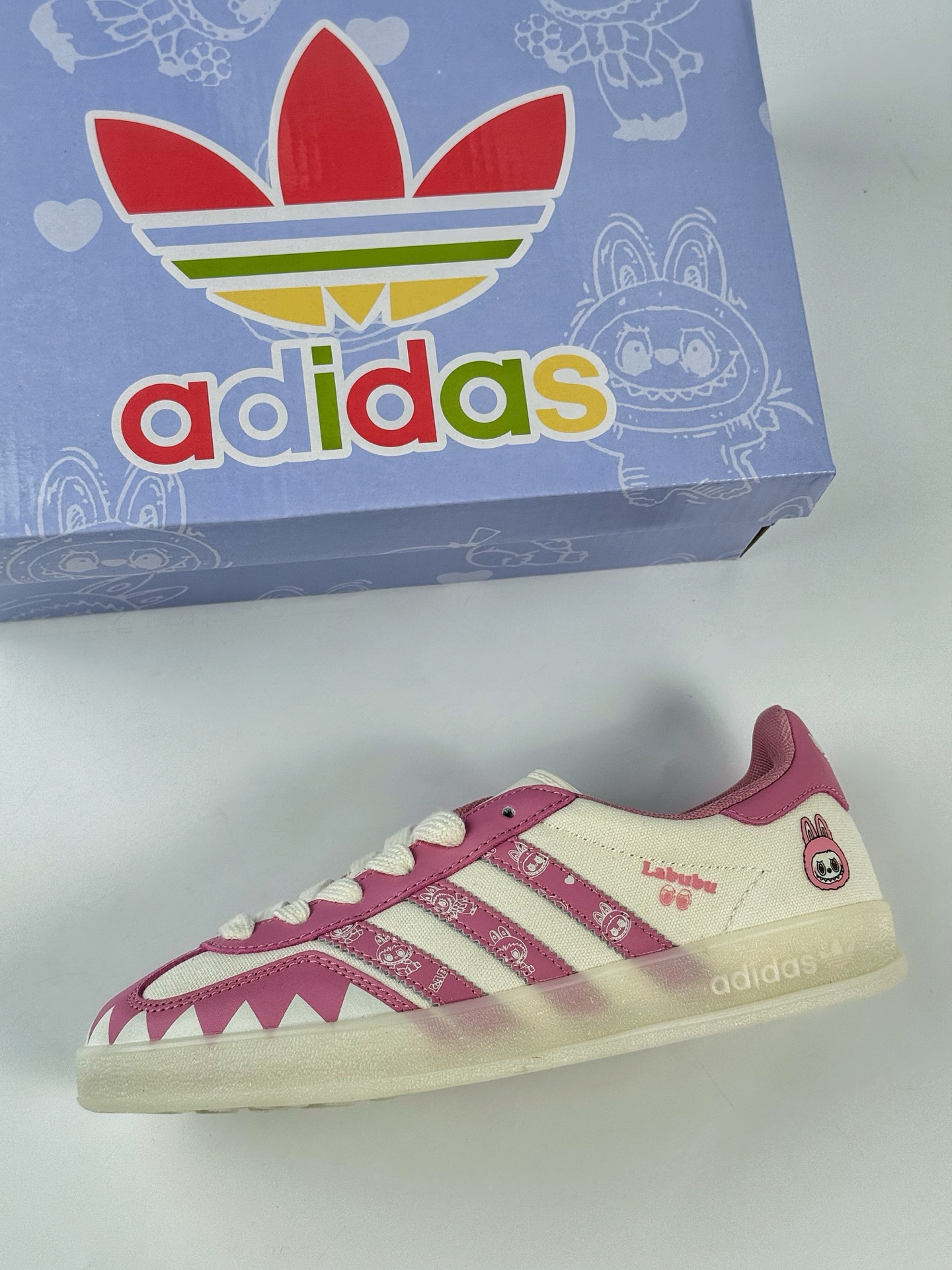 260 adidas originals Samba OG 粉白拉布布 桑巴舞系列复古经典轻便板鞋 DM1234-017