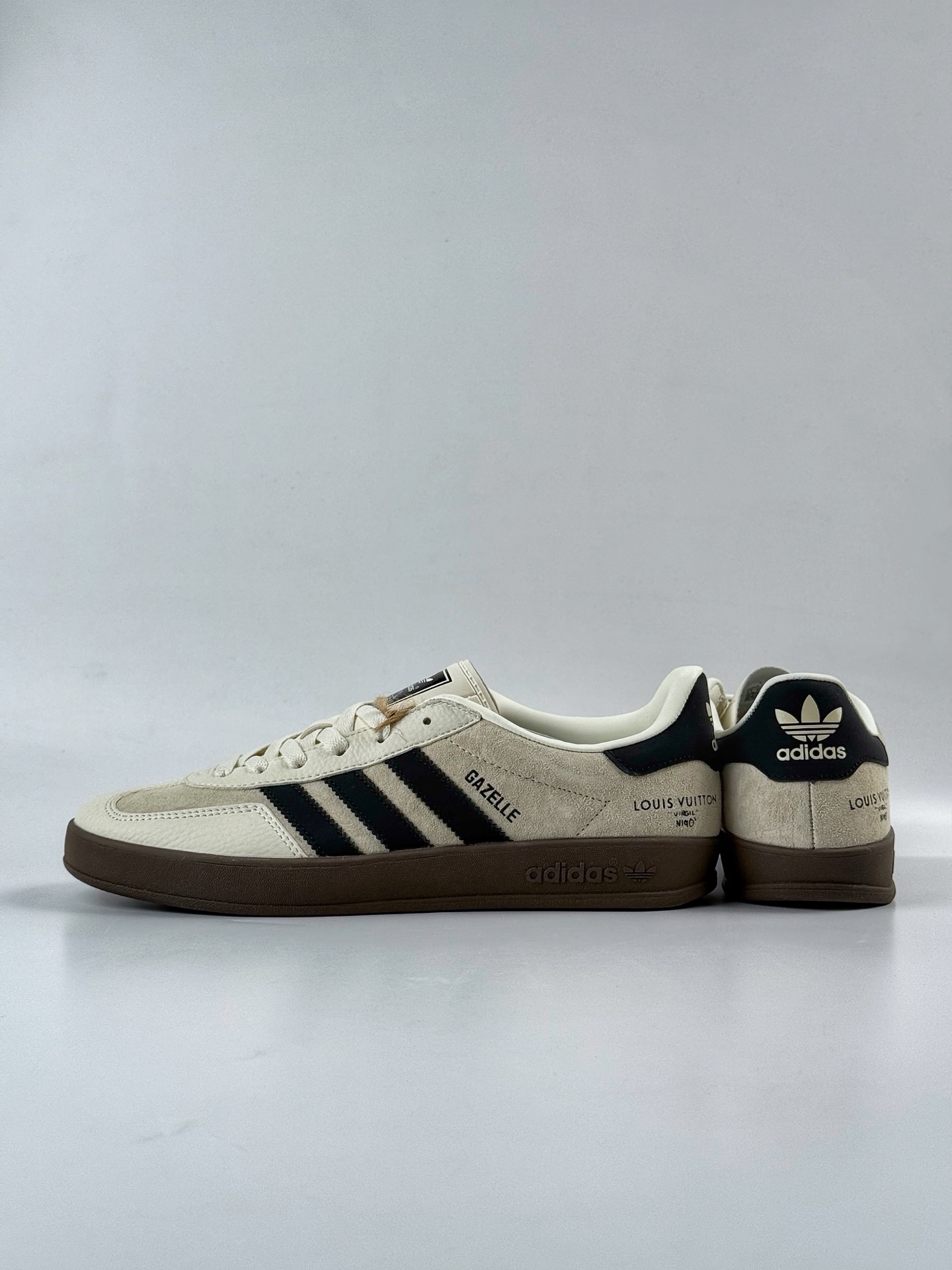 200 Adidas三叶草SAMBA OG x Louis Vuitton 白棕黑 休闲板鞋 SC9207-724