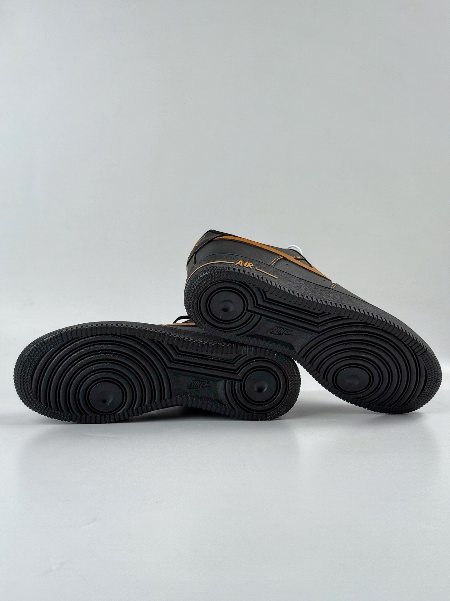 200 Nike Air Force 1 Low 07 黑棕 HQ2037-003-Chinese UA Cheap High Quatity Brand Clothes Bags handbags Sneakers wholesale wholesaler seller from China Factory suppliers Fashion Clothing Shoes best Quality Beautiful Price 200 Nike Air Force 1 Low 07 黑棕 HQ2037-003