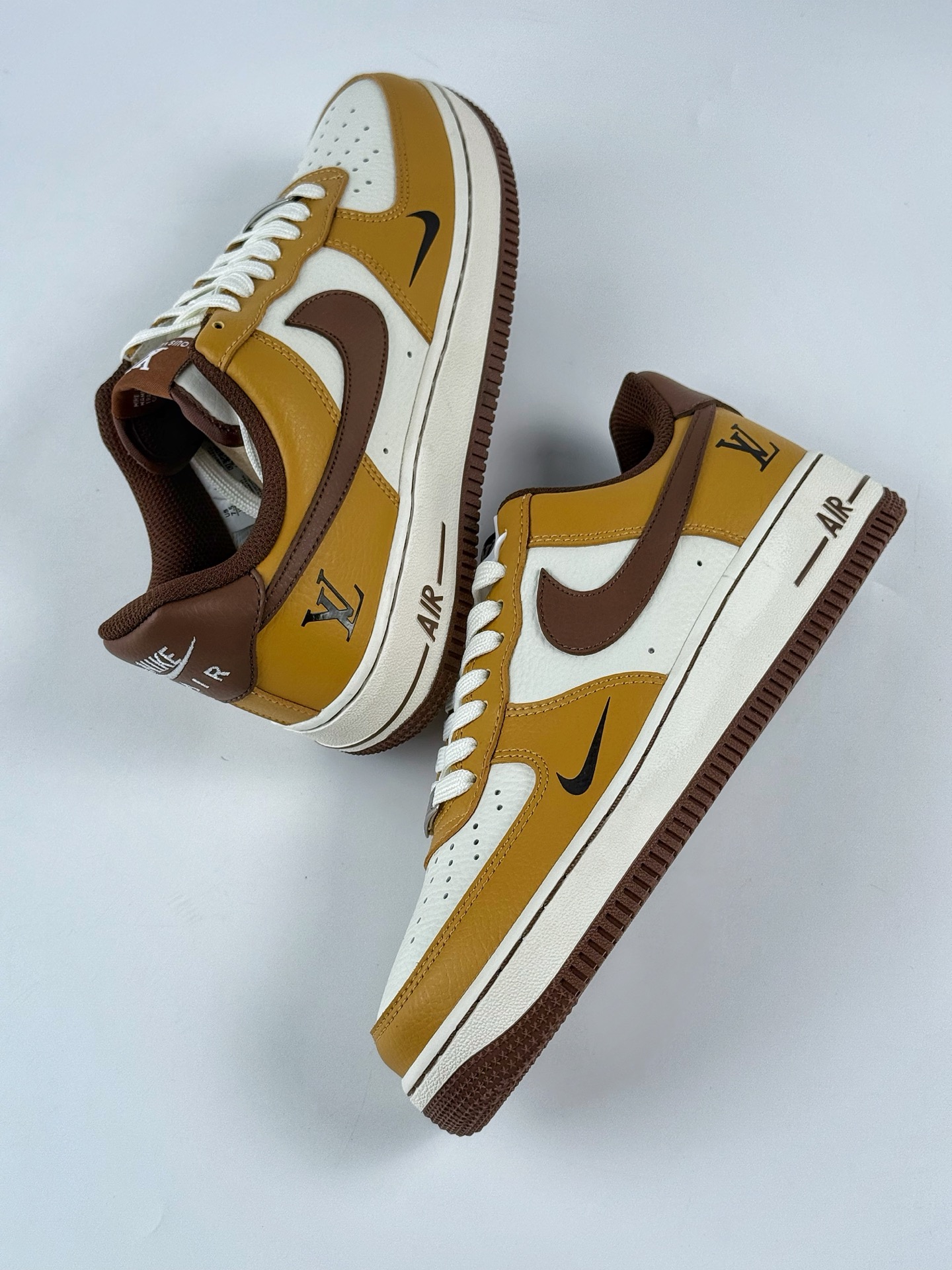260 Nike Air Force 1 Low 07 x Louis Vuitton 黄白小勾 LW9279-014