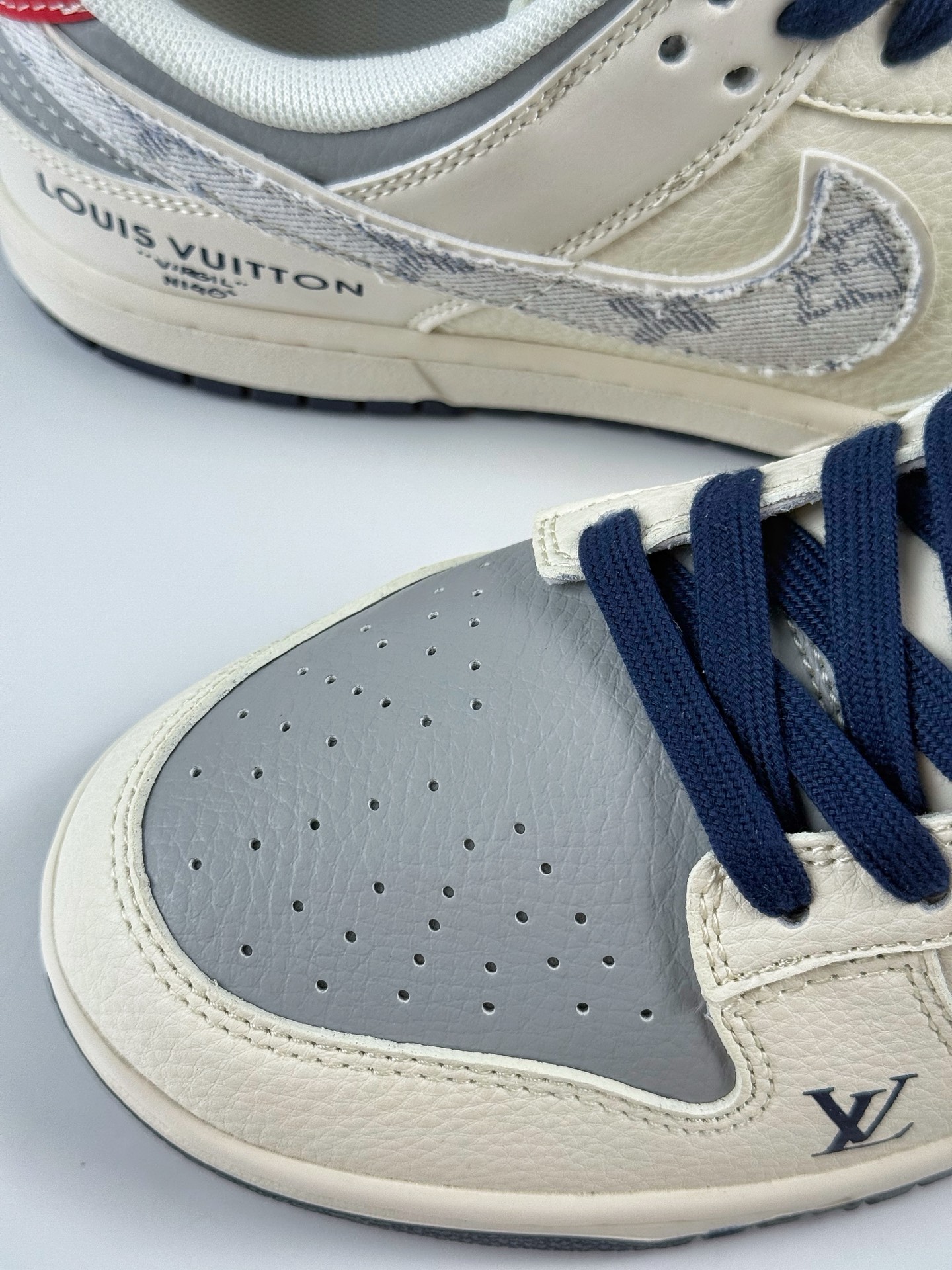 280 Nike SB Dunk Low x Louis Vuitton 白灰 JP1628-038-Chinese UA Cheap High Quatity Brand Clothes Bags handbags Sneakers wholesale wholesaler seller from China Factory suppliers Fashion Clothing Shoes best Quality Beautiful Price 280 Nike SB Dunk Low x Louis Vuitton 白灰 JP1628-038