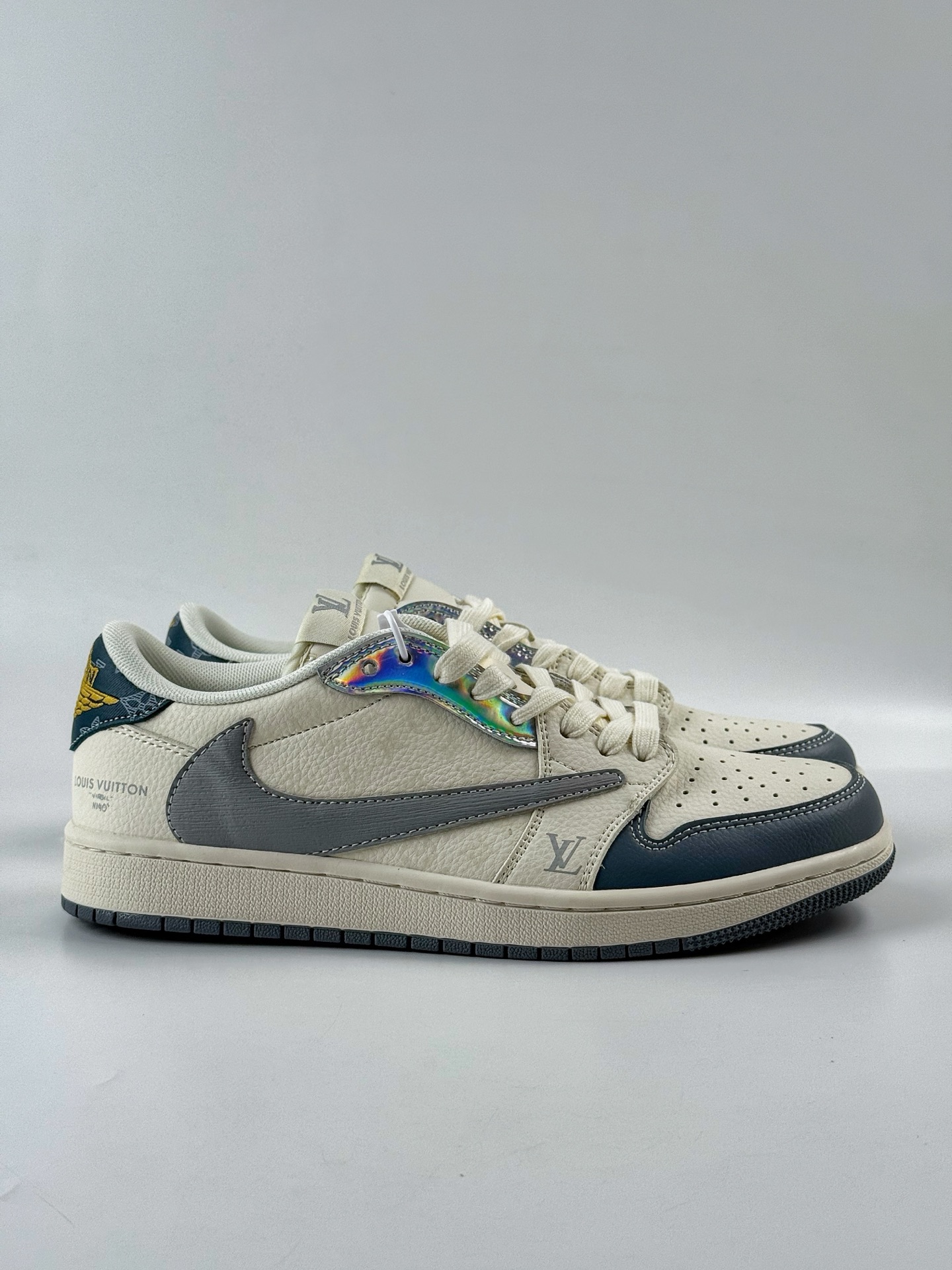 280 Travis Scott x Nike Air Jordan 1 Low x Louis Vuitton Air Jordan 1 Low 反转灰白倒钩 XS7089-615-Chinese UA Cheap High Quatity Brand Clothes Bags handbags Sneakers wholesale wholesaler seller from China Factory suppliers Fashion Clothing Shoes best Quality Beautiful Price 280 Travis Scott x Nike Air Jordan 1 Low x Louis Vuitton Air Jordan 1 Low 反转灰白倒钩 XS7089-615