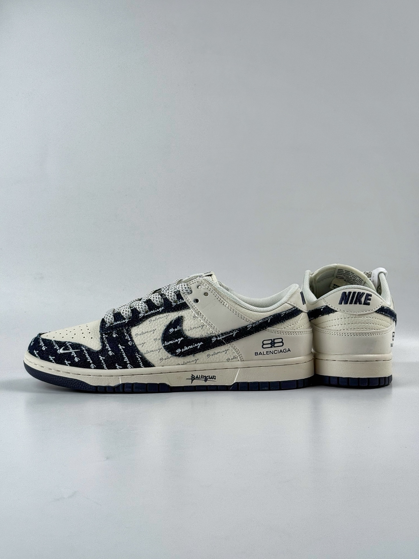 260 Nike SB Dunk Low x Balenciaga 黑白小勾满天星 XD1588-231-Chinese UA Cheap High Quatity Brand Clothes Bags handbags Sneakers wholesale wholesaler seller from China Factory suppliers Fashion Clothing Shoes best Quality Beautiful Price 260 Nike SB Dunk Low x Balenciaga 黑白小勾满天星 XD1588-231