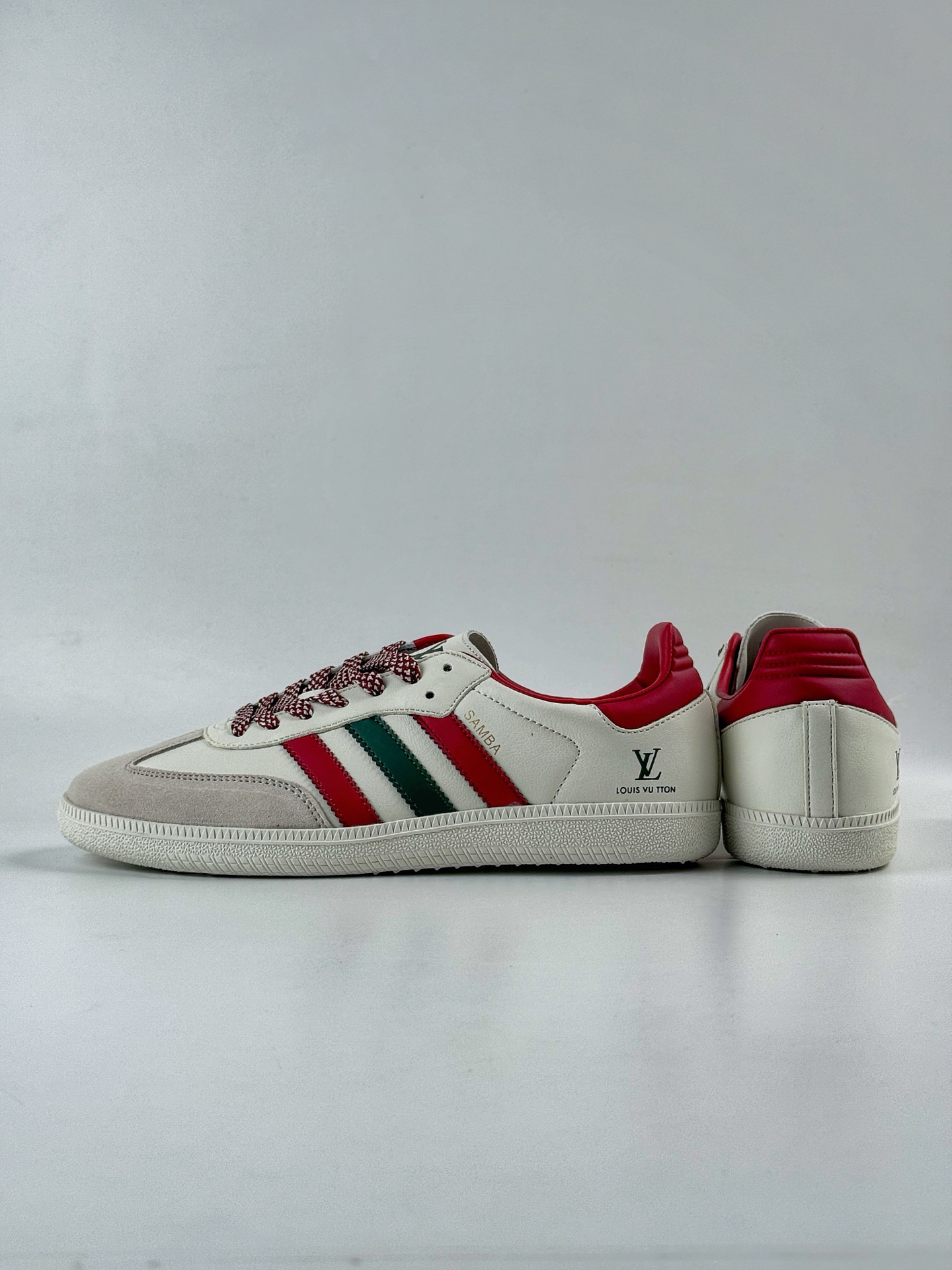 200 adidas originals Samba OG x Louis Vuitton 灰红满天星 桑巴舞系列复古经典轻便板鞋 GJ75801-Chinese UA Cheap High Quatity Brand Clothes Bags handbags Sneakers wholesale wholesaler seller from China Factory suppliers Fashion Clothing Shoes best Quality Beautiful Price 200 adidas originals Samba OG x Louis Vuitton 灰红满天星 桑巴舞系列复古经典轻便板鞋 GJ75801