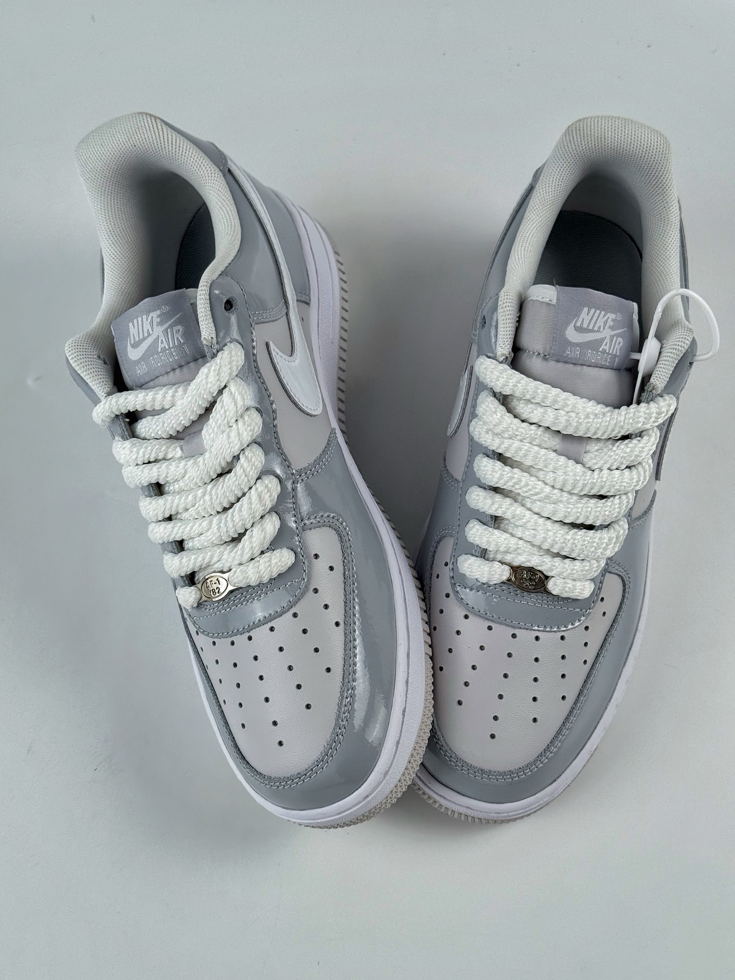 200 Nike Air Force 1 Low 灰白漆皮 HV9405-001-Chinese  UA Cheap High Quatity Brand  Clothes Bags handbags Sneakers wholesale wholesaler seller from China Factory suppliers Fashion Clothing  Shoes best Quality Beautiful Price  200 Nike Air Force 1 Low 灰白漆皮 HV9405-001