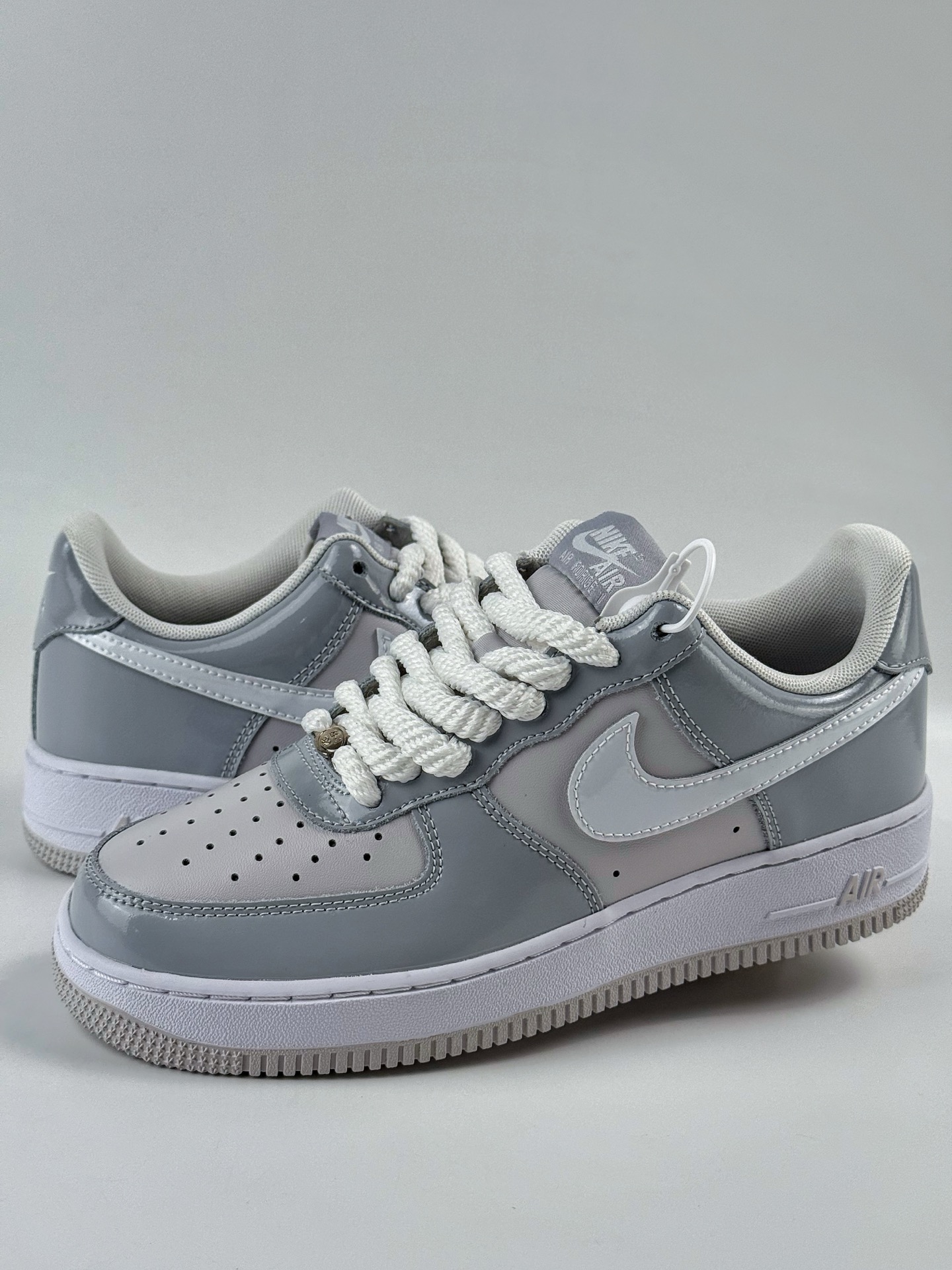 200 Nike Air Force 1 Low 灰白漆皮 HV9405-001-Chinese  UA Cheap High Quatity Brand  Clothes Bags handbags Sneakers wholesale wholesaler seller from China Factory suppliers Fashion Clothing  Shoes best Quality Beautiful Price  200 Nike Air Force 1 Low 灰白漆皮 HV9405-001