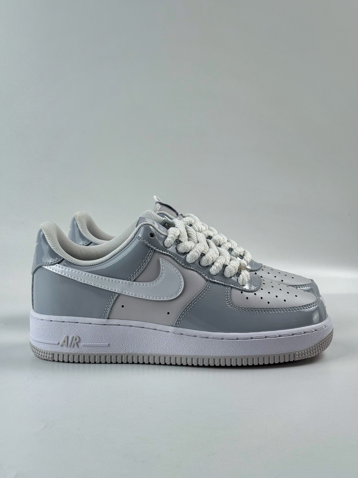 200 Nike Air Force 1 Low 灰白漆皮 HV9405-001-Chinese  UA Cheap High Quatity Brand  Clothes Bags handbags Sneakers wholesale wholesaler seller from China Factory suppliers Fashion Clothing  Shoes best Quality Beautiful Price  200 Nike Air Force 1 Low 灰白漆皮 HV9405-001