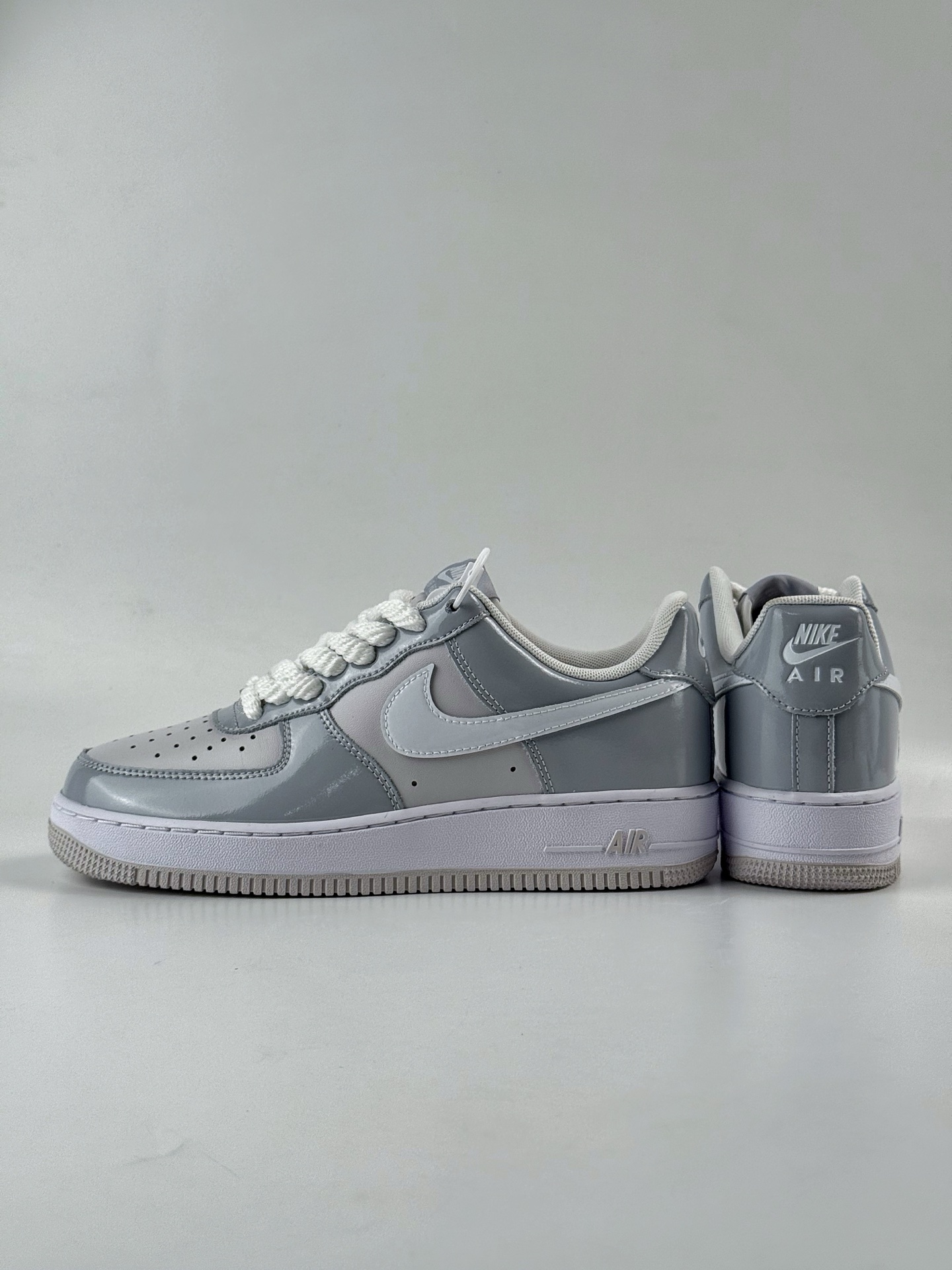 200 Nike Air Force 1 Low 灰白漆皮 HV9405-001-Chinese  UA Cheap High Quatity Brand  Clothes Bags handbags Sneakers wholesale wholesaler seller from China Factory suppliers Fashion Clothing  Shoes best Quality Beautiful Price  200 Nike Air Force 1 Low 灰白漆皮 HV9405-001