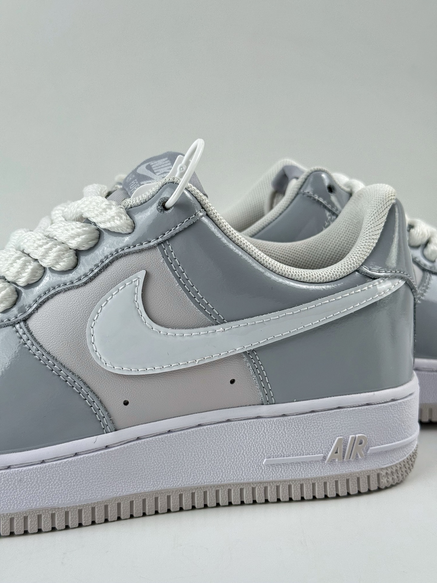 200 Nike Air Force 1 Low 灰白漆皮 HV9405-001-Chinese  UA Cheap High Quatity Brand  Clothes Bags handbags Sneakers wholesale wholesaler seller from China Factory suppliers Fashion Clothing  Shoes best Quality Beautiful Price  200 Nike Air Force 1 Low 灰白漆皮 HV9405-001