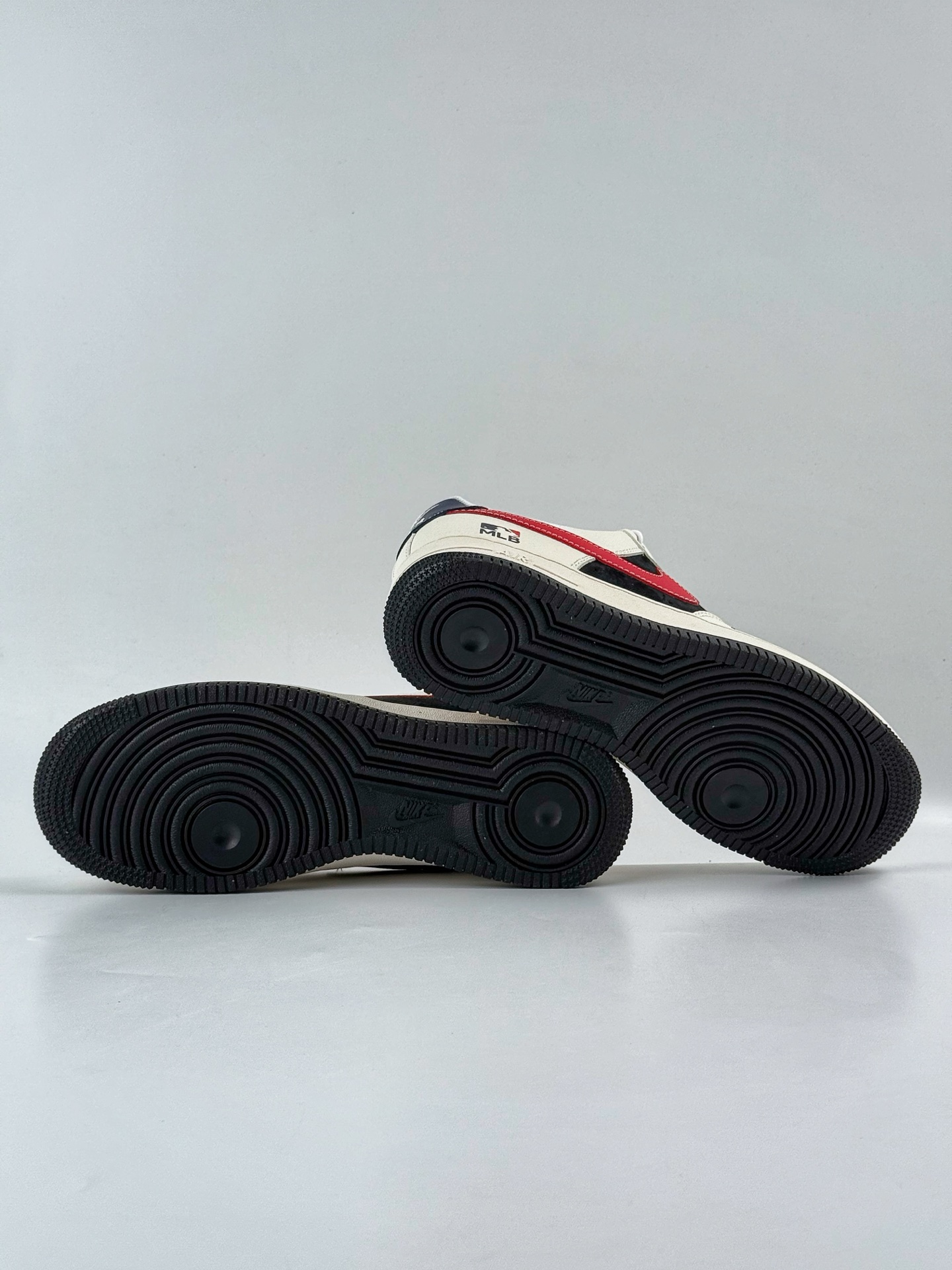 260 Nike Air Force 1 Low 07 x MLB 白黑红小勾满天星 HS8068-052-Chinese UA Cheap High Quatity Brand Clothes Bags handbags Sneakers wholesale wholesaler seller from China Factory suppliers Fashion Clothing Shoes best Quality Beautiful Price 260 Nike Air Force 1 Low 07 x MLB 白黑红小勾满天星 HS8068-052