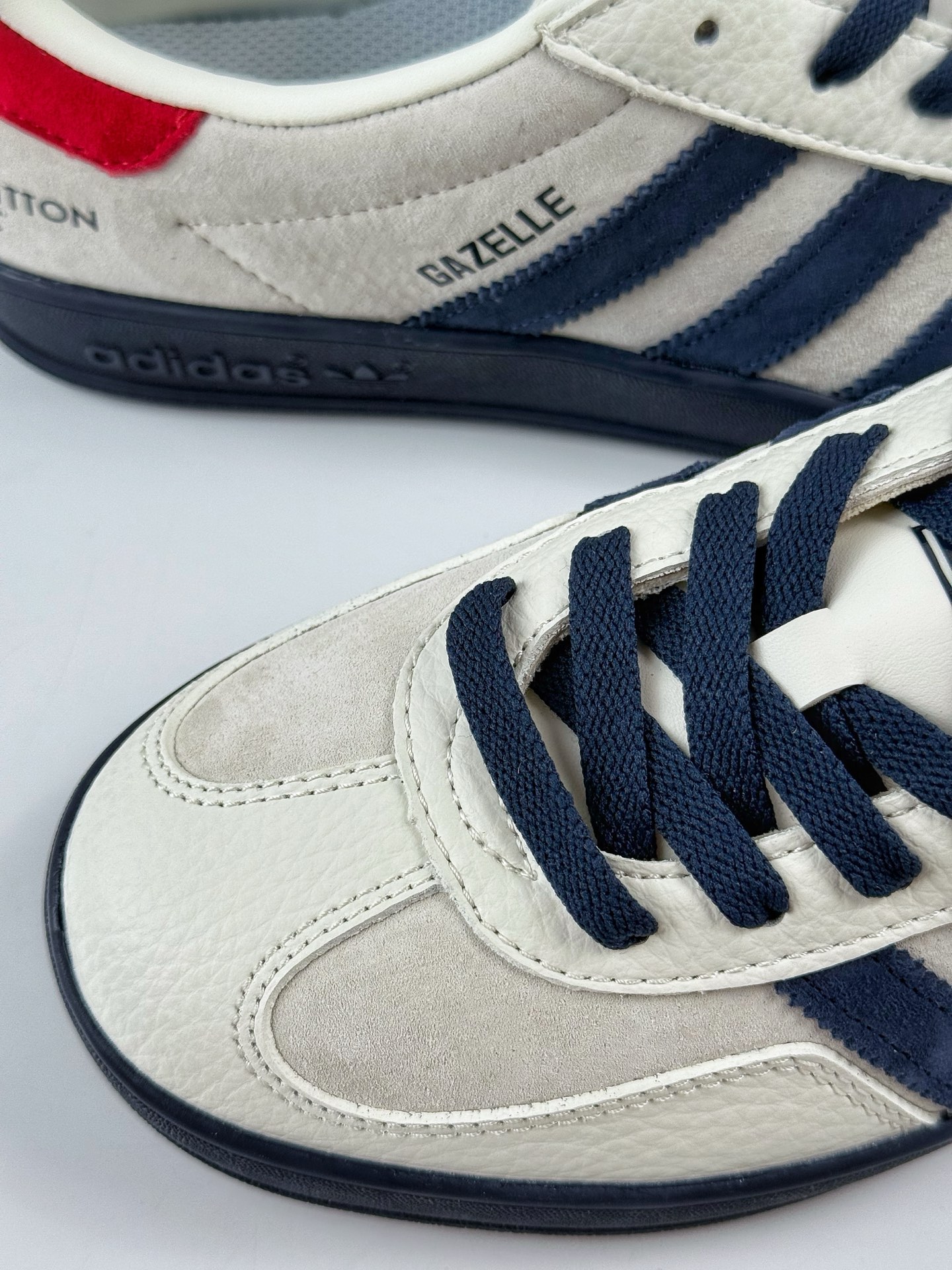 200 Adidas三叶草SAMBA OG x Louis Vuitton 白蓝 休闲板鞋 SC9207-725-Chinese UA Cheap High Quatity Brand Clothes Bags handbags Sneakers wholesale wholesaler seller from China Factory suppliers Fashion Clothing Shoes best Quality Beautiful Price 200 Adidas三叶草SAMBA OG x Louis Vuitton 白蓝 休闲板鞋 SC9207-725