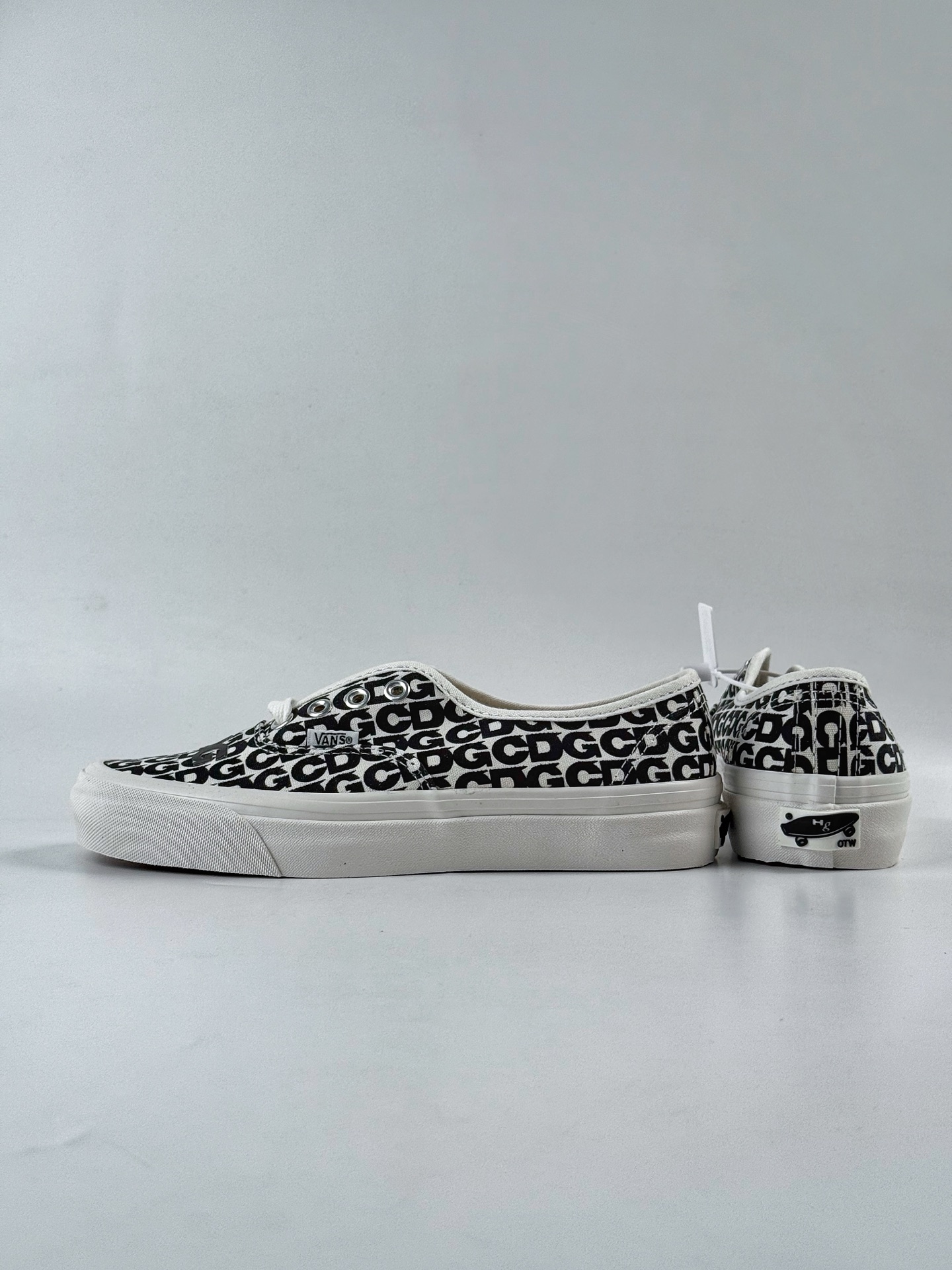 140 2025 CDGVans联名OTW高端线来了 纯原抗疲劳缓震鞋垫 VN000EEUUY6YK-Chinese UA Cheap High Quatity Brand Clothes Bags handbags Sneakers wholesale wholesaler seller from China Factory suppliers Fashion Clothing Shoes best Quality Beautiful Price 140 2025 CDGVans联名OTW高端线来了 纯原抗疲劳缓震鞋垫 VN000EEUUY6YK