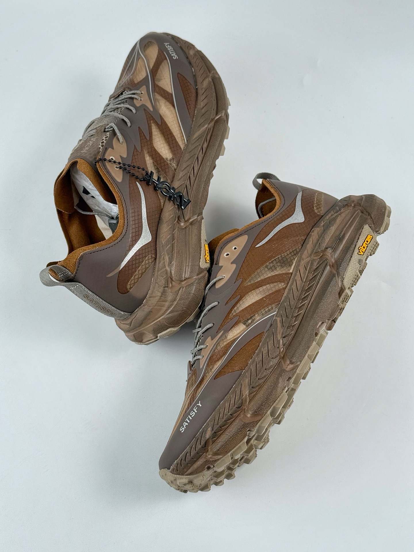 180 Satisfy xHOKA ONE ONE Mafate Speed 4 低帮专业越野跑步鞋 1157050-RBBR-Chinese UA Cheap High Quatity Brand Clothes Bags handbags Sneakers wholesale wholesaler seller from China Factory suppliers Fashion Clothing Shoes best Quality Beautiful Price 180 Satisfy xHOKA ONE ONE Mafate Speed 4 低帮专业越野跑步鞋 1157050-RBBR