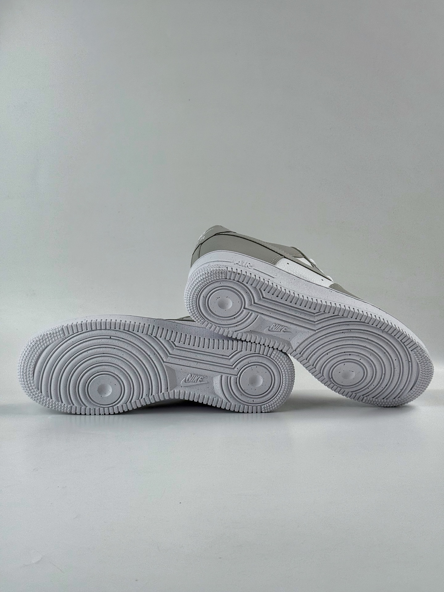 200 Nike Air Force 1 Low 07 灰白 DV3808-114-Chinese UA Cheap High Quatity Brand Clothes Bags handbags Sneakers wholesale wholesaler seller from China Factory suppliers Fashion Clothing Shoes best Quality Beautiful Price 200 Nike Air Force 1 Low 07 灰白 DV3808-114