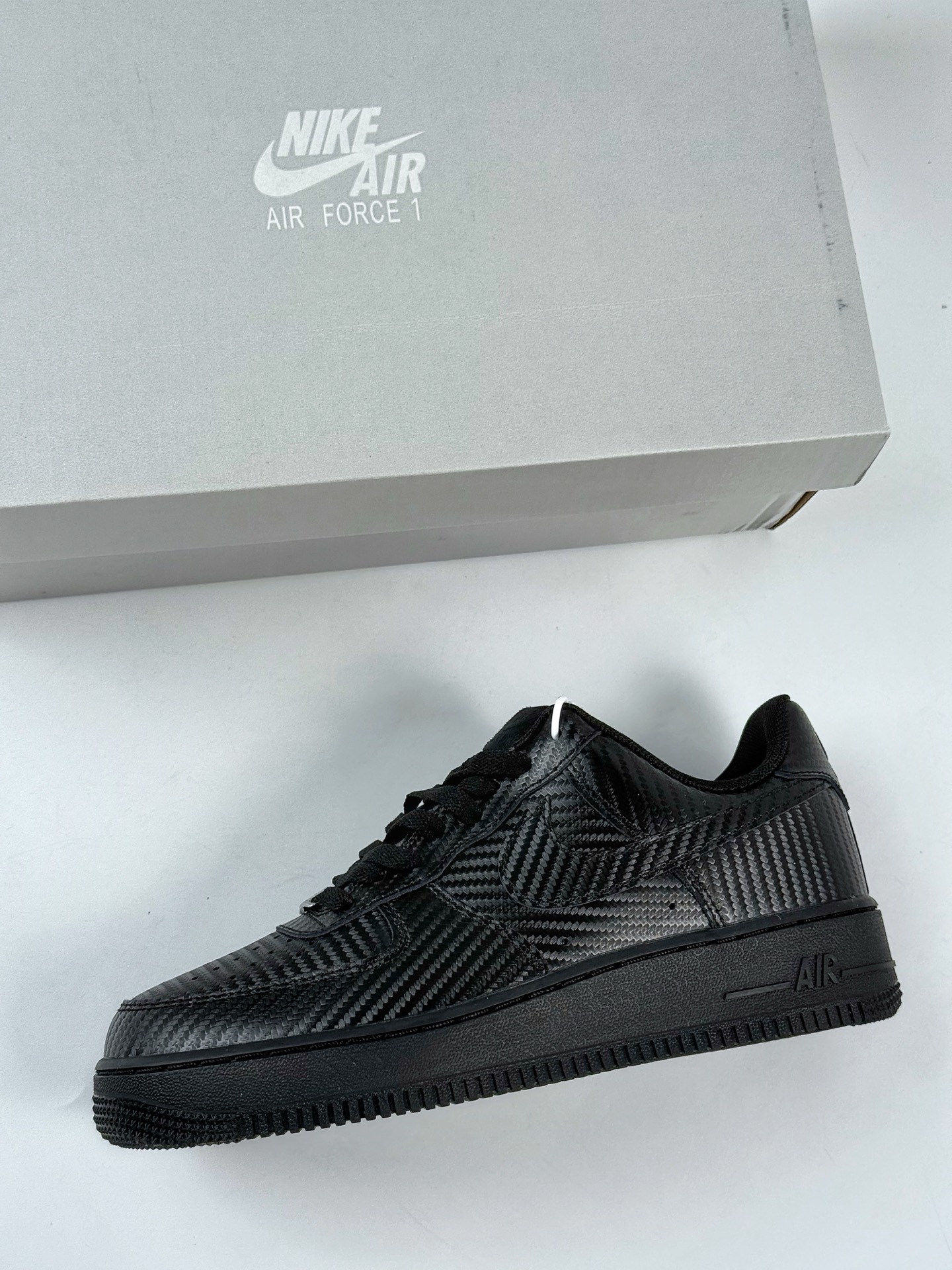 200 Nike Air Force 1 Low 07 纯黑碳纤维纹 HF2886-001-Chinese UA Cheap High Quatity Brand Clothes Bags handbags Sneakers wholesale wholesaler seller from China Factory suppliers Fashion Clothing Shoes best Quality Beautiful Price 200 Nike Air Force 1 Low 07 纯黑碳纤维纹 HF2886-001