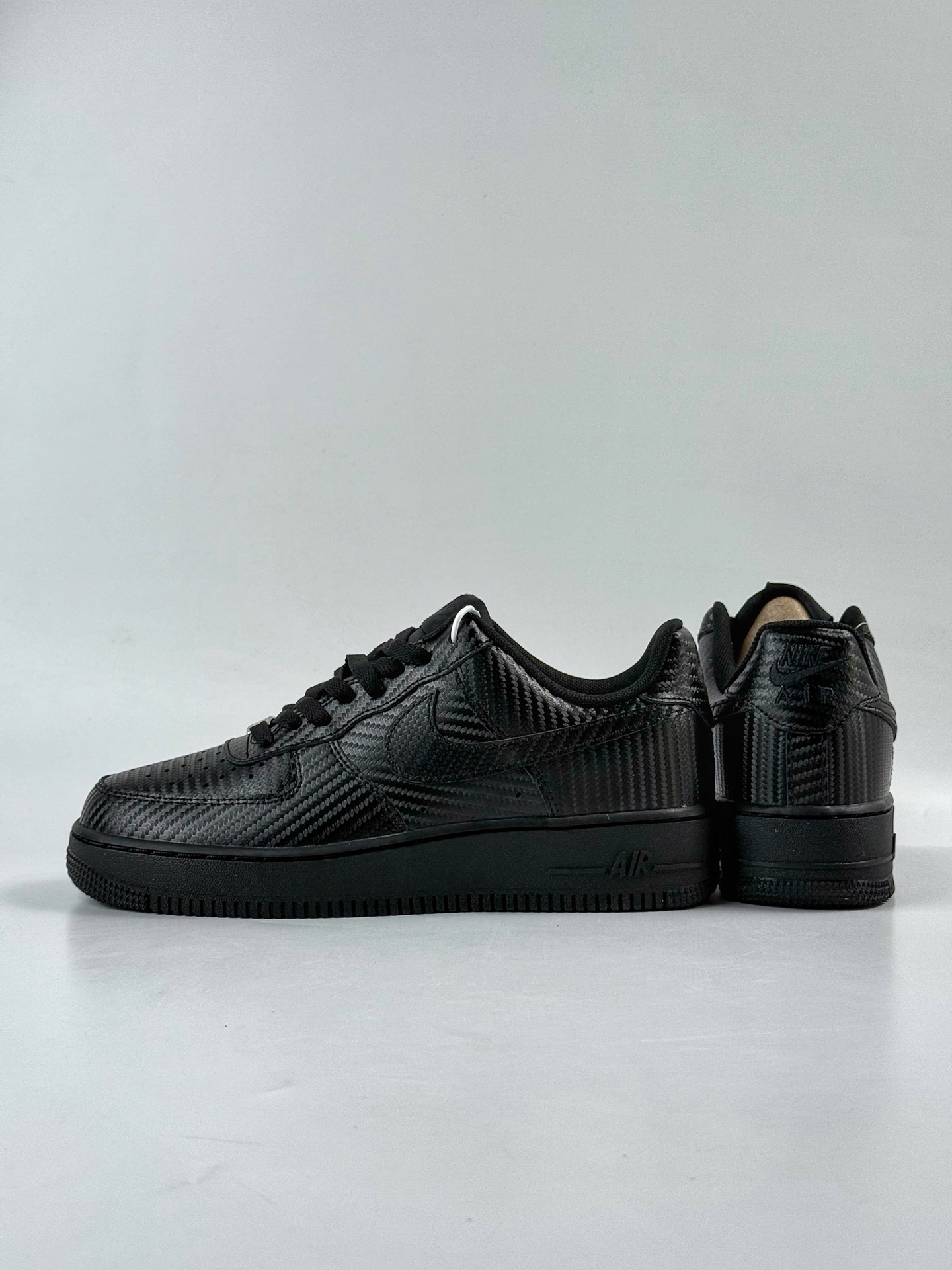 200 Nike Air Force 1 Low 07 纯黑碳纤维纹 HF2886-001-Chinese UA Cheap High Quatity Brand Clothes Bags handbags Sneakers wholesale wholesaler seller from China Factory suppliers Fashion Clothing Shoes best Quality Beautiful Price 200 Nike Air Force 1 Low 07 纯黑碳纤维纹 HF2886-001