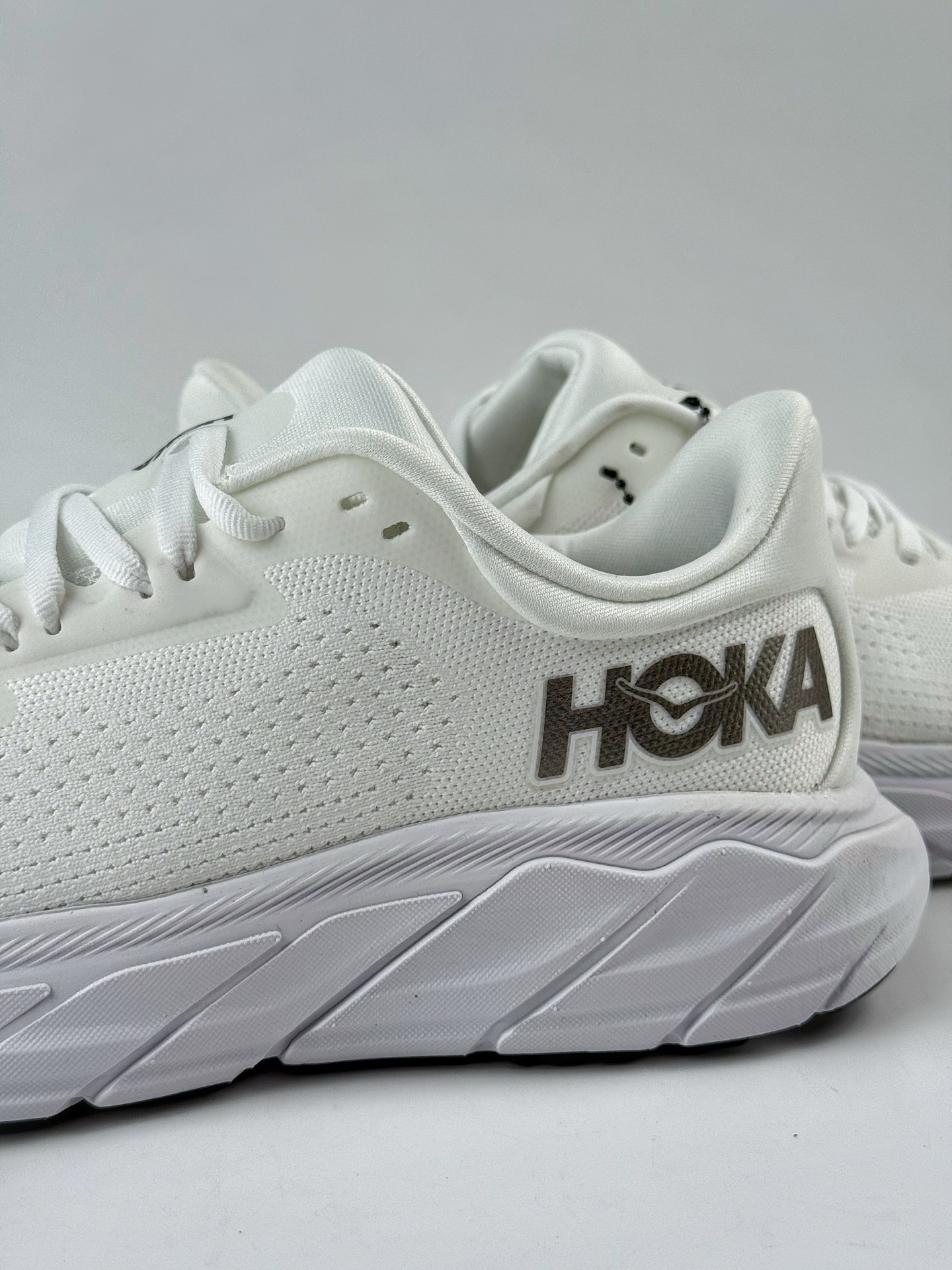 180 HOKA ONE ONE M ARAHI 7 低帮专业越野跑步鞋 1147870/BDBSW-Chinese UA Cheap High Quatity Brand Clothes Bags handbags Sneakers wholesale wholesaler seller from China Factory suppliers Fashion Clothing Shoes best Quality Beautiful Price 180 HOKA ONE ONE M ARAHI 7 低帮专业越野跑步鞋 1147870/BDBSW