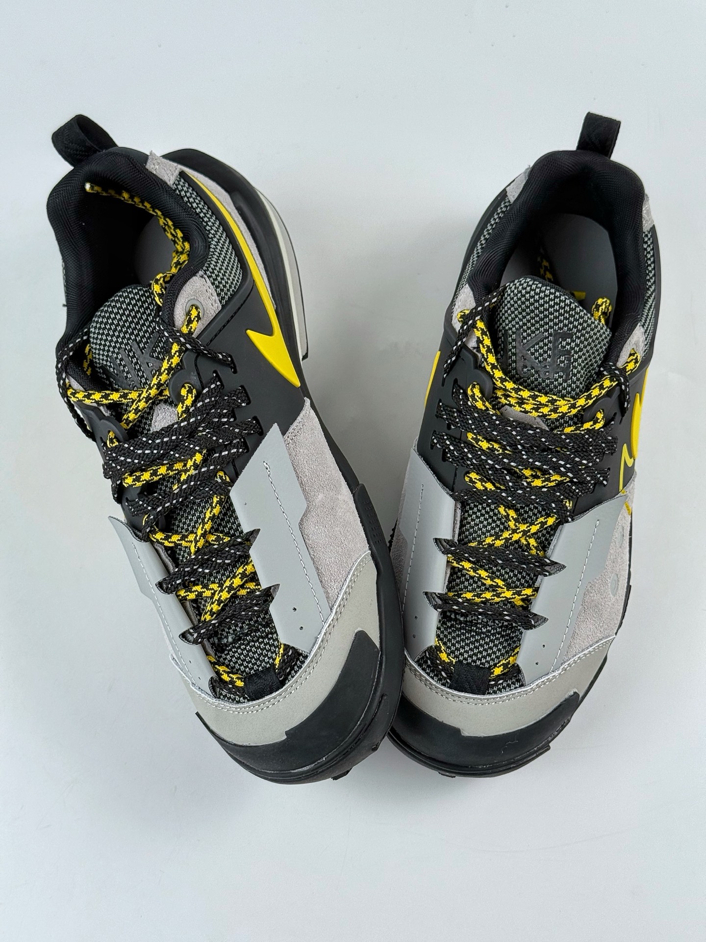 220 Sacai x Nike Zegamadome SP 联名款 机能风休闲运动鞋 HQ8618-002-Chinese UA Cheap High Quatity Brand Clothes Bags handbags Sneakers wholesale wholesaler seller from China Factory suppliers Fashion Clothing Shoes best Quality Beautiful Price 220 Sacai x Nike Zegamadome SP 联名款 机能风休闲运动鞋 HQ8618-002