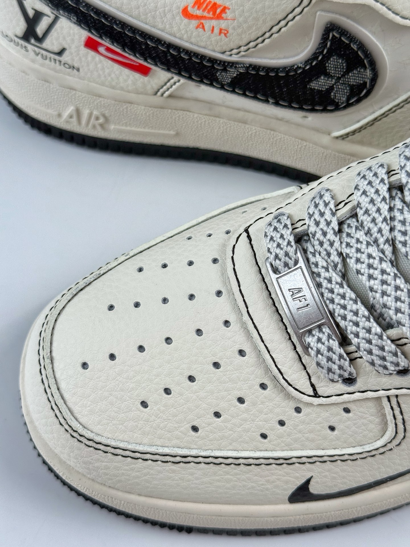 260 Nike Air Force 1 Low 07 x Louis Vuitton 白黑双小勾满天星 YX5066-347-Chinese UA Cheap High Quatity Brand Clothes Bags handbags Sneakers wholesale wholesaler seller from China Factory suppliers Fashion Clothing Shoes best Quality Beautiful Price 260 Nike Air Force 1 Low 07 x Louis Vuitton 白黑双小勾满天星 YX5066-347