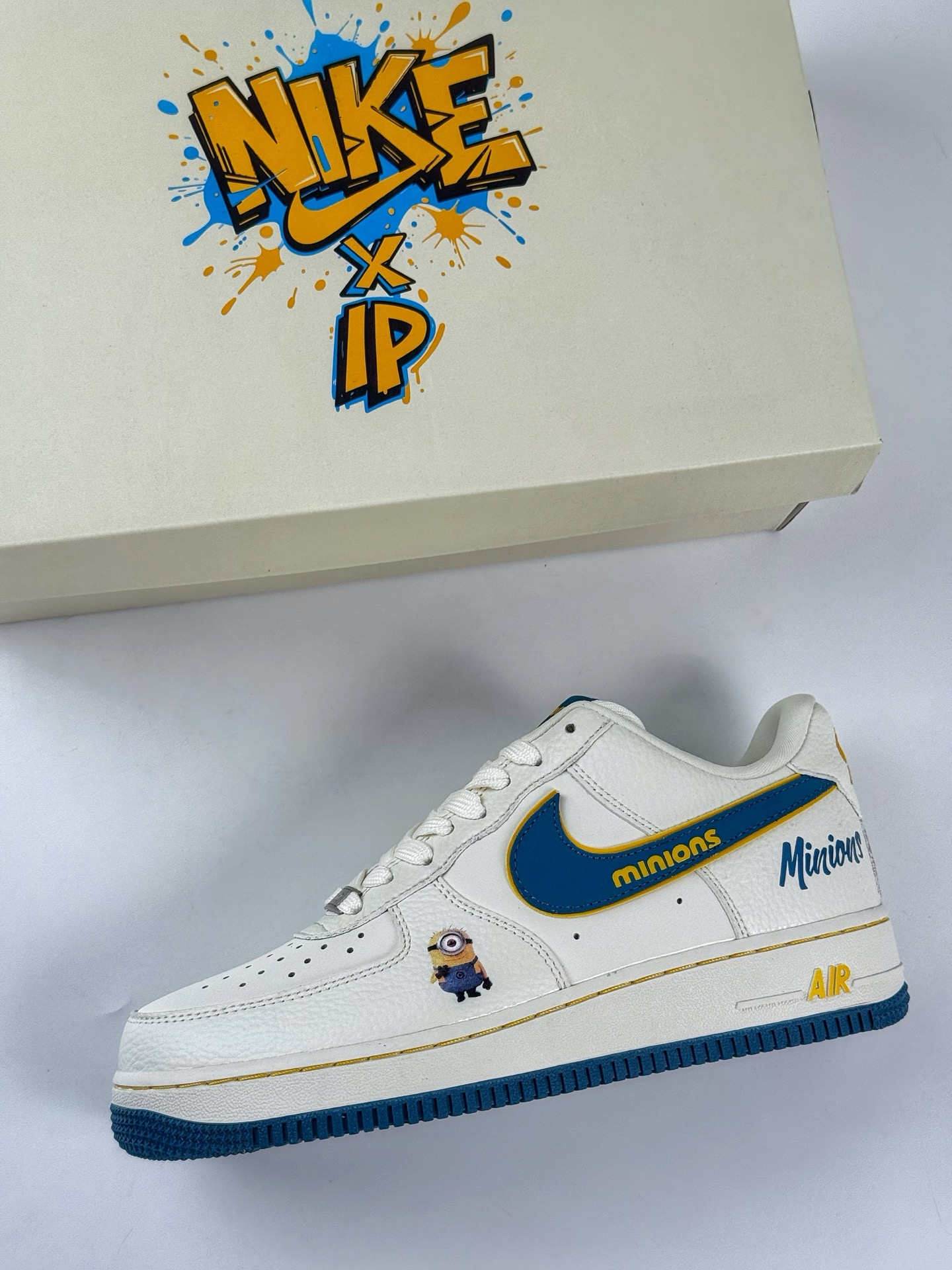 260 Nike Air Force 1 Low 07 x MINIONS 米蓝 SC0601-566