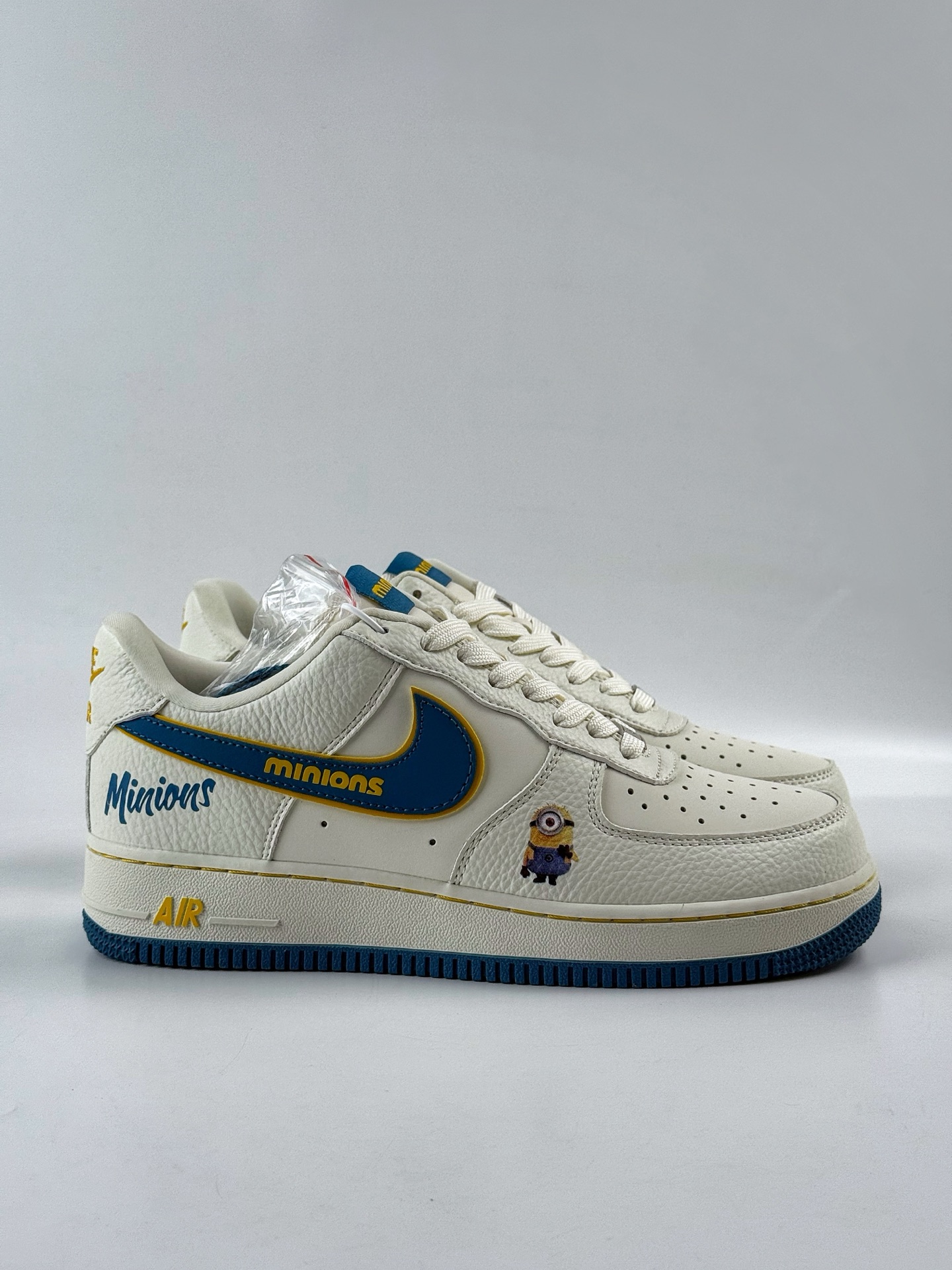 260 Nike Air Force 1 Low 07 x MINIONS 米蓝 SC0601-566