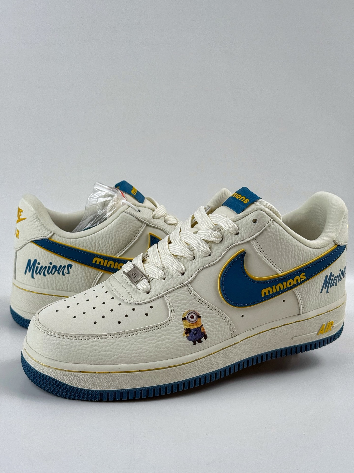 260 Nike Air Force 1 Low 07 x MINIONS 米蓝 SC0601-566