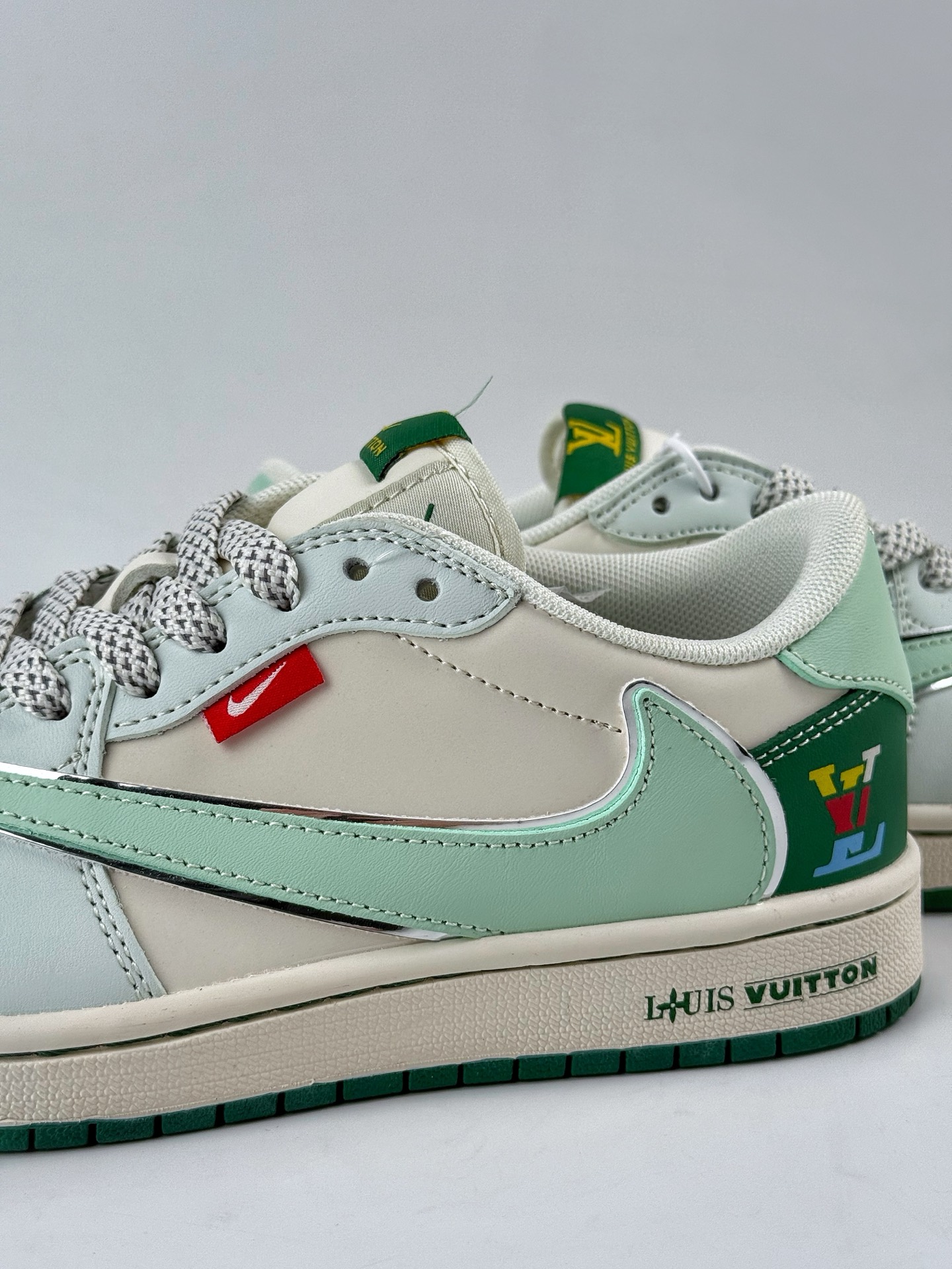 260 Travis Scott x Nike Air Jordan 1 Low x Louis Vuitton Air Jordan 1 Low 反转薄荷绿白小勾满天星倒钩 HS8068-039-Chinese UA Cheap High Quatity Brand Clothes Bags handbags Sneakers wholesale wholesaler seller from China Factory suppliers Fashion Clothing Shoes best Quality Beautiful Price 260 Travis Scott x Nike Air Jordan 1 Low x Louis Vuitton Air Jordan 1 Low 反转薄荷绿白小勾满天星倒钩 HS8068-039