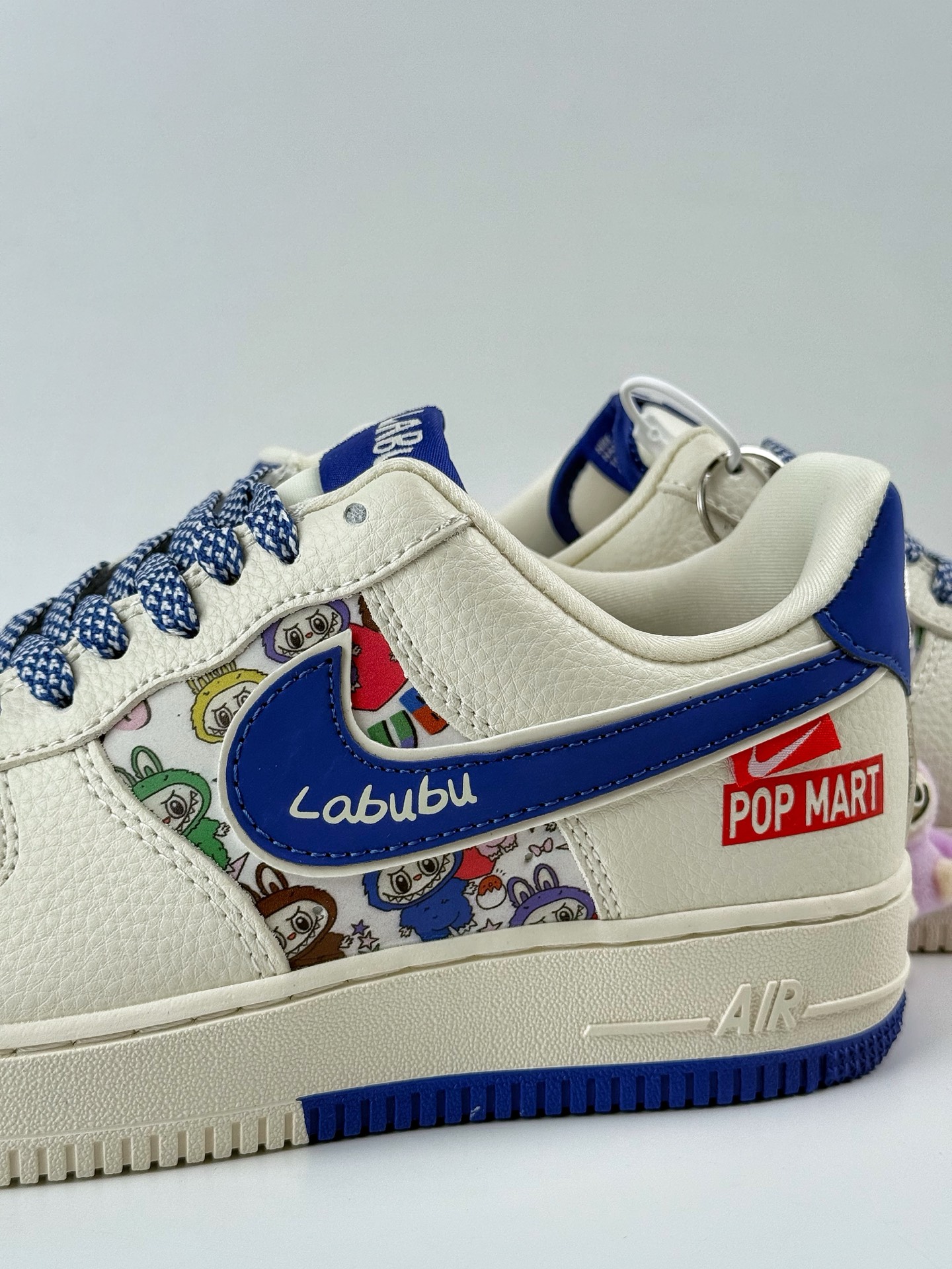 260 Nike Air Force 1 Low 07 x LABUBU 米蓝满天星 KJ1688-011-Chinese UA Cheap High Quatity Brand Clothes Bags handbags Sneakers wholesale wholesaler seller from China Factory suppliers Fashion Clothing Shoes best Quality Beautiful Price 260 Nike Air Force 1 Low 07 x LABUBU 米蓝满天星 KJ1688-011