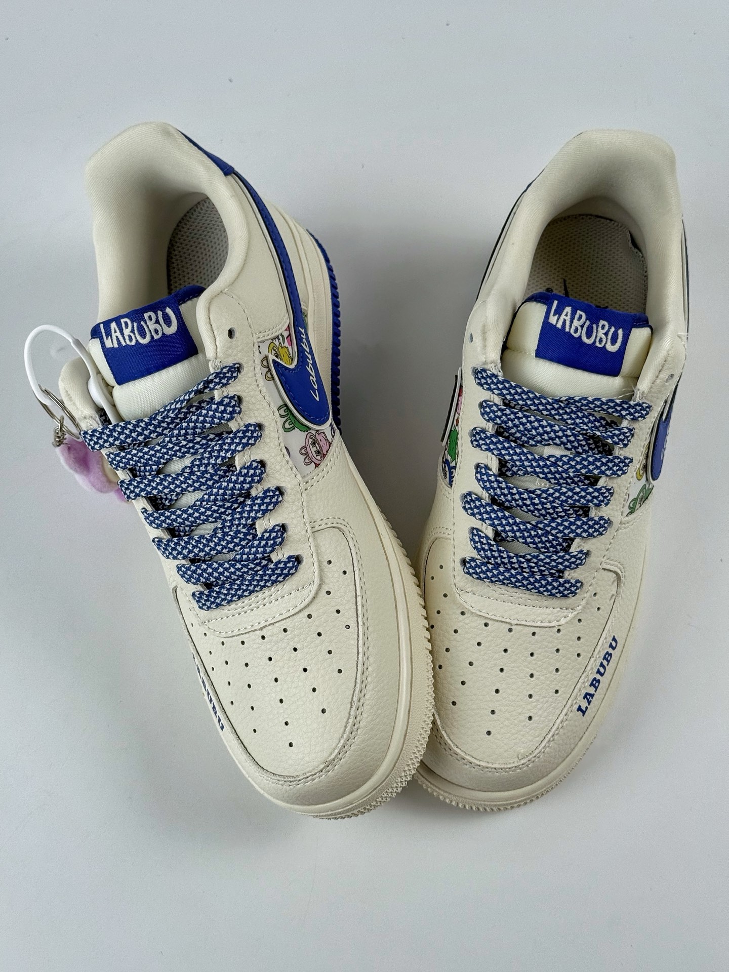 260 Nike Air Force 1 Low 07 x LABUBU 米蓝满天星 KJ1688-011-Chinese UA Cheap High Quatity Brand Clothes Bags handbags Sneakers wholesale wholesaler seller from China Factory suppliers Fashion Clothing Shoes best Quality Beautiful Price 260 Nike Air Force 1 Low 07 x LABUBU 米蓝满天星 KJ1688-011