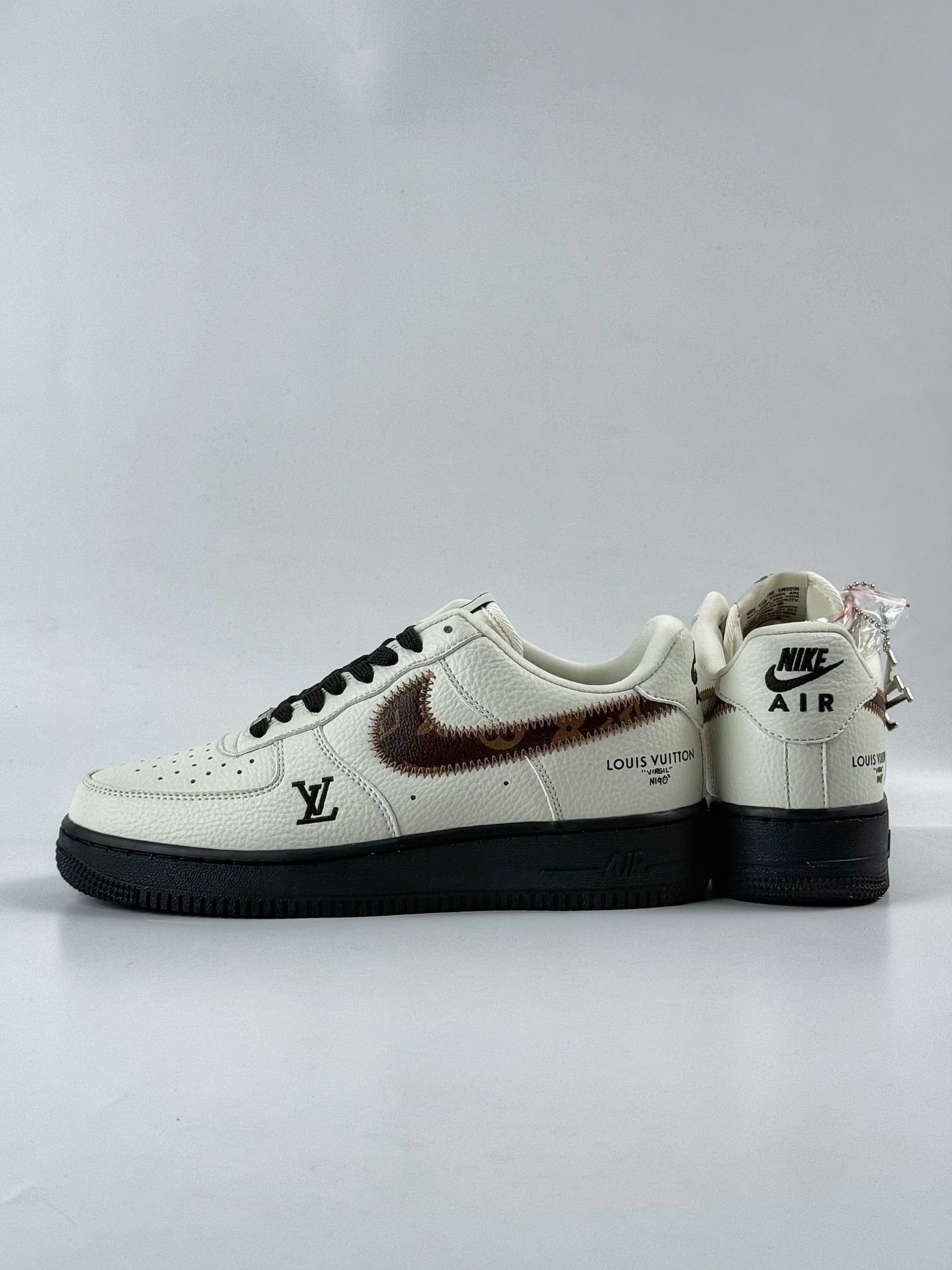 260 Nike Air Force 1 Low 07 x Louis Vuitton 白棕黑 SC0601-559-Chinese UA Cheap High Quatity Brand Clothes Bags handbags Sneakers wholesale wholesaler seller from China Factory suppliers Fashion Clothing Shoes best Quality Beautiful Price 260 Nike Air Force 1 Low 07 x Louis Vuitton 白棕黑 SC0601-559