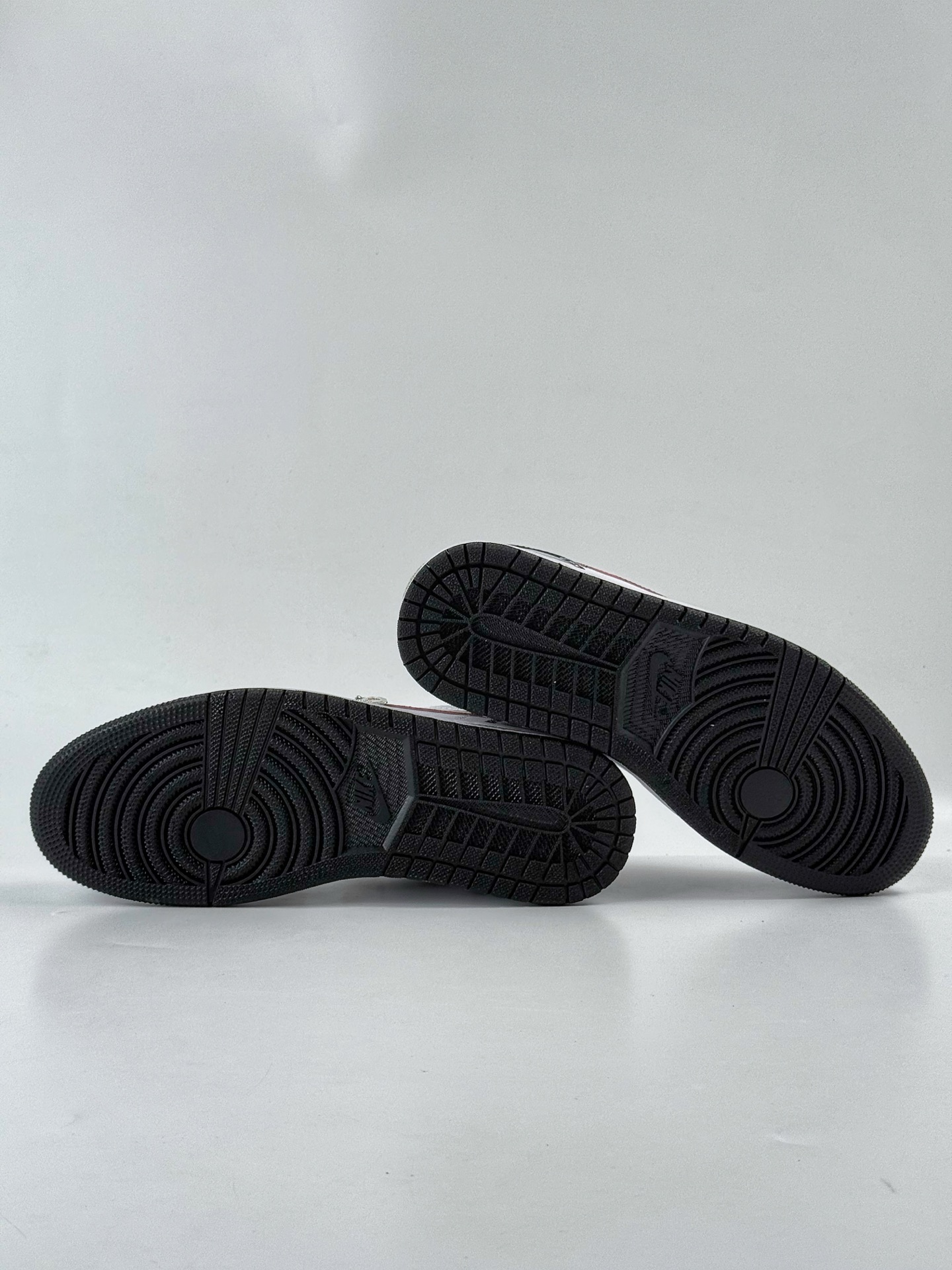 260 Air Jordan 1 Retro Low 摸金校尉 特殊礼袋 553558-165-Chinese UA Cheap High Quatity Brand Clothes Bags handbags Sneakers wholesale wholesaler seller from China Factory suppliers Fashion Clothing Shoes best Quality Beautiful Price 260 Air Jordan 1 Retro Low 摸金校尉 特殊礼袋 553558-165