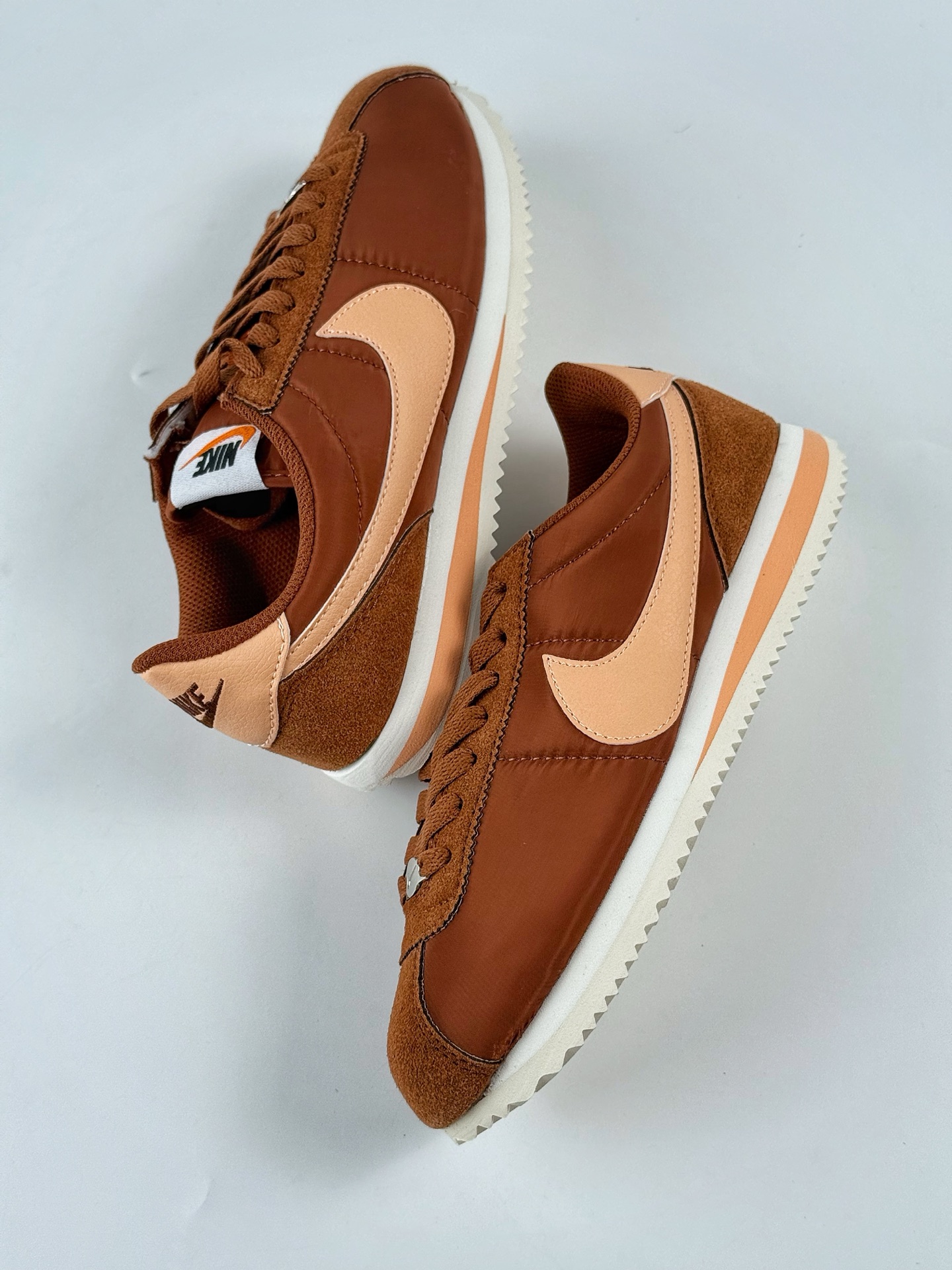 Nike Classic Cortez SE 经典阿甘 经典版型 DZ2795-202