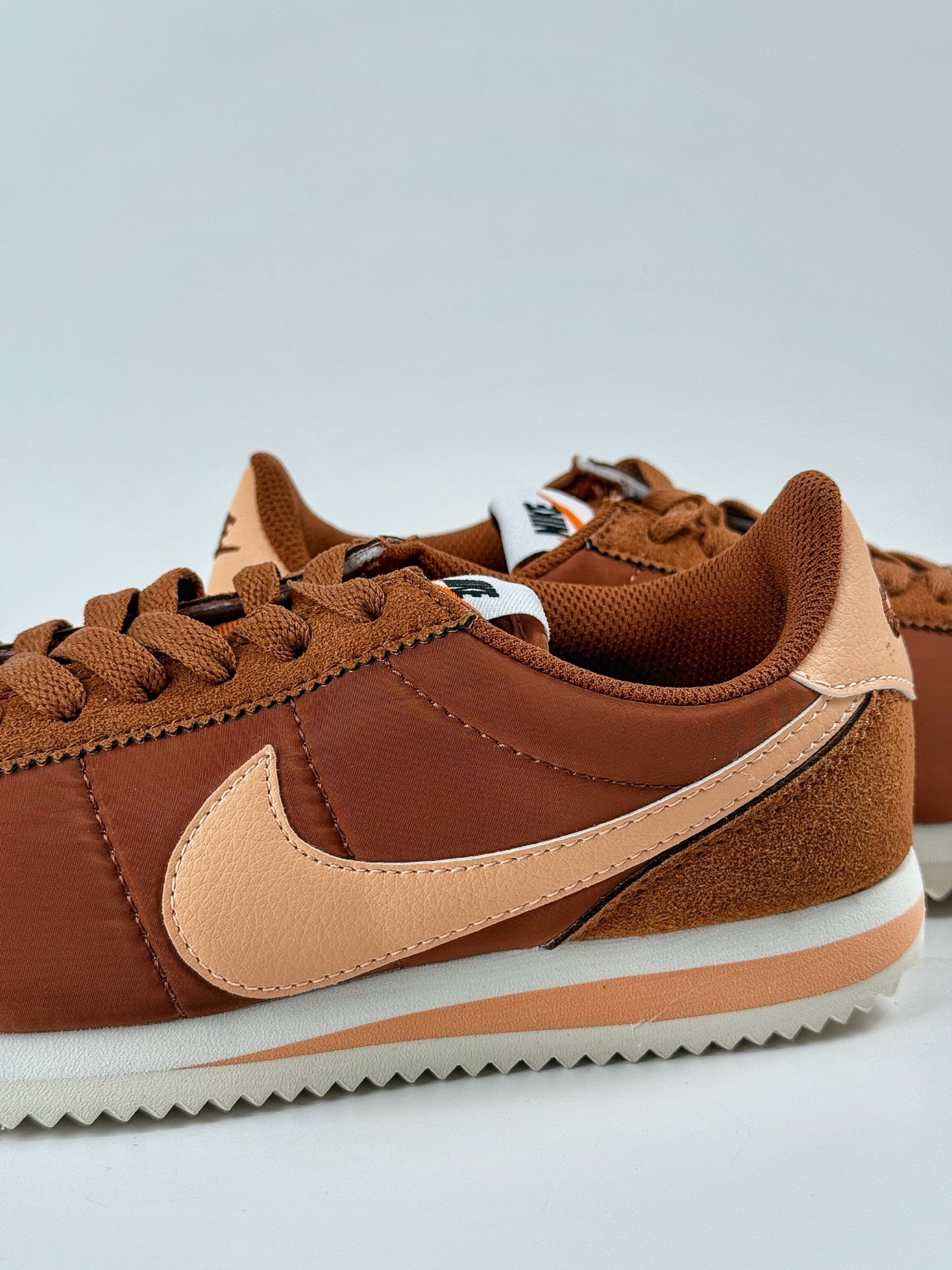 Nike Classic Cortez SE 经典阿甘 经典版型 DZ2795-202