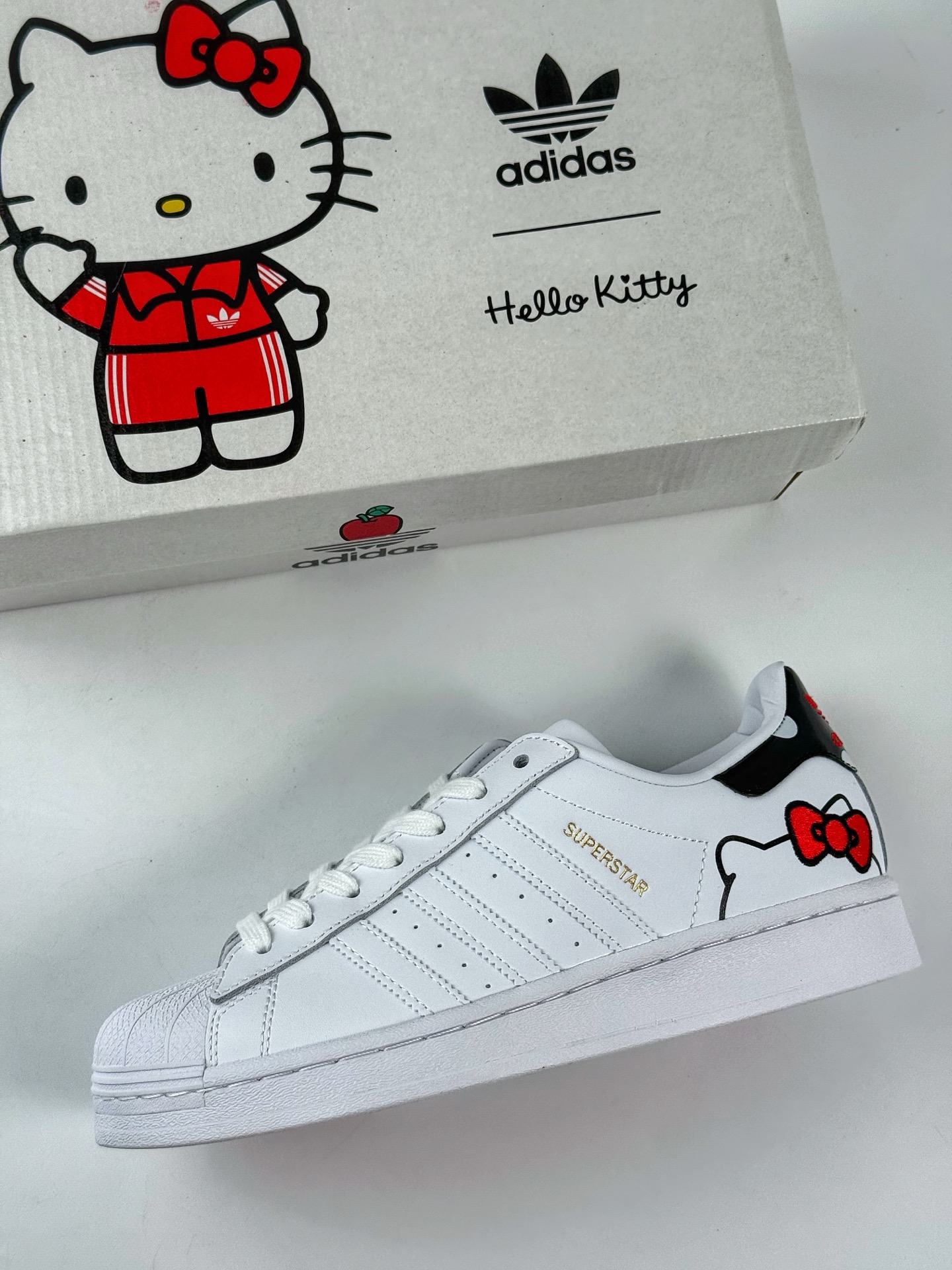 150 Adidas Originals Superstar 全新配色 贝壳头休闲板鞋 GW7168-Chinese UA Cheap High Quatity Brand Clothes Bags handbags Sneakers wholesale wholesaler seller from China Factory suppliers Fashion Clothing Shoes best Quality Beautiful Price 150 Adidas Originals Superstar 全新配色 贝壳头休闲板鞋 GW7168